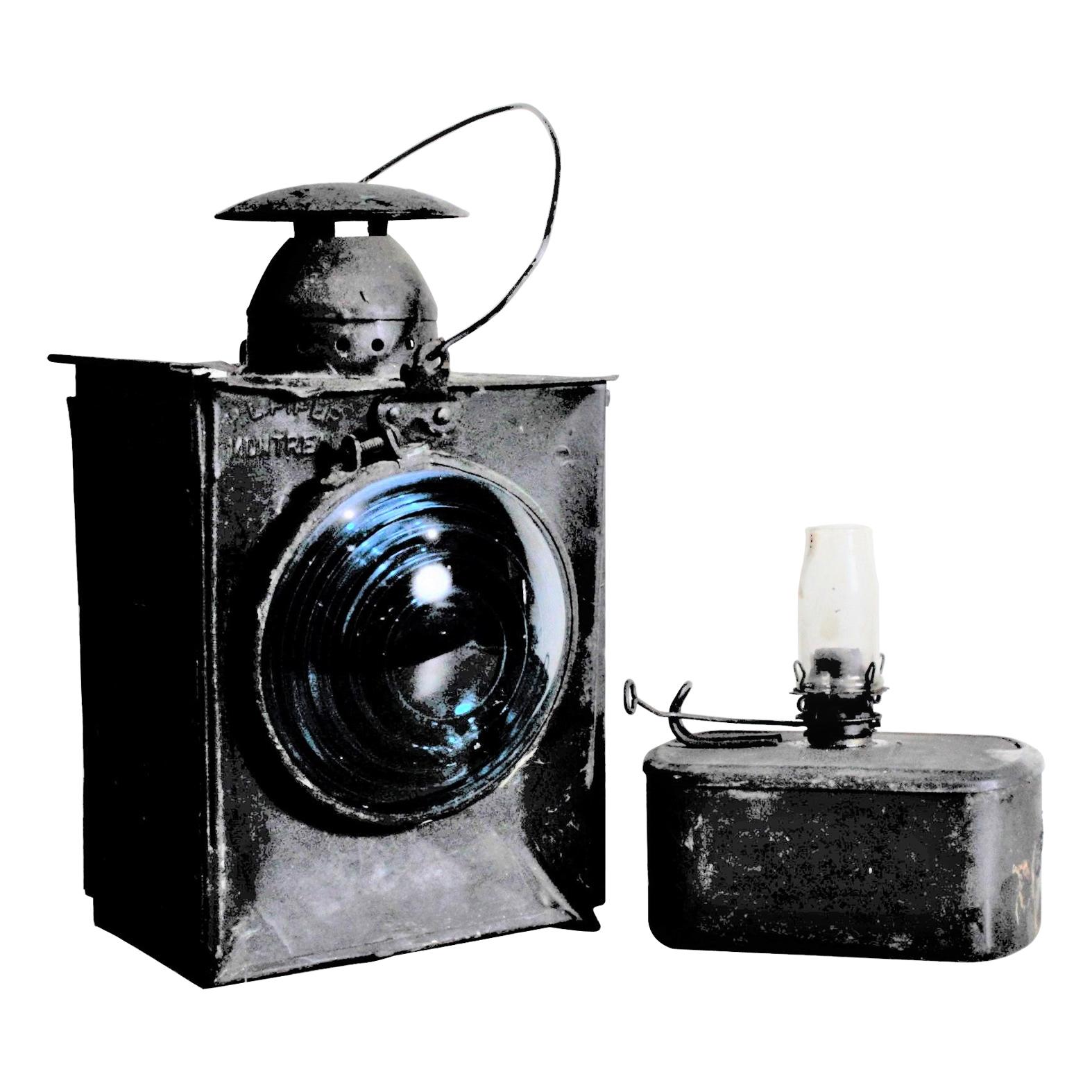 Vintage Unsigned Dietz or Piper Styled Railroad Kerosene Signal Lantern & Burner
