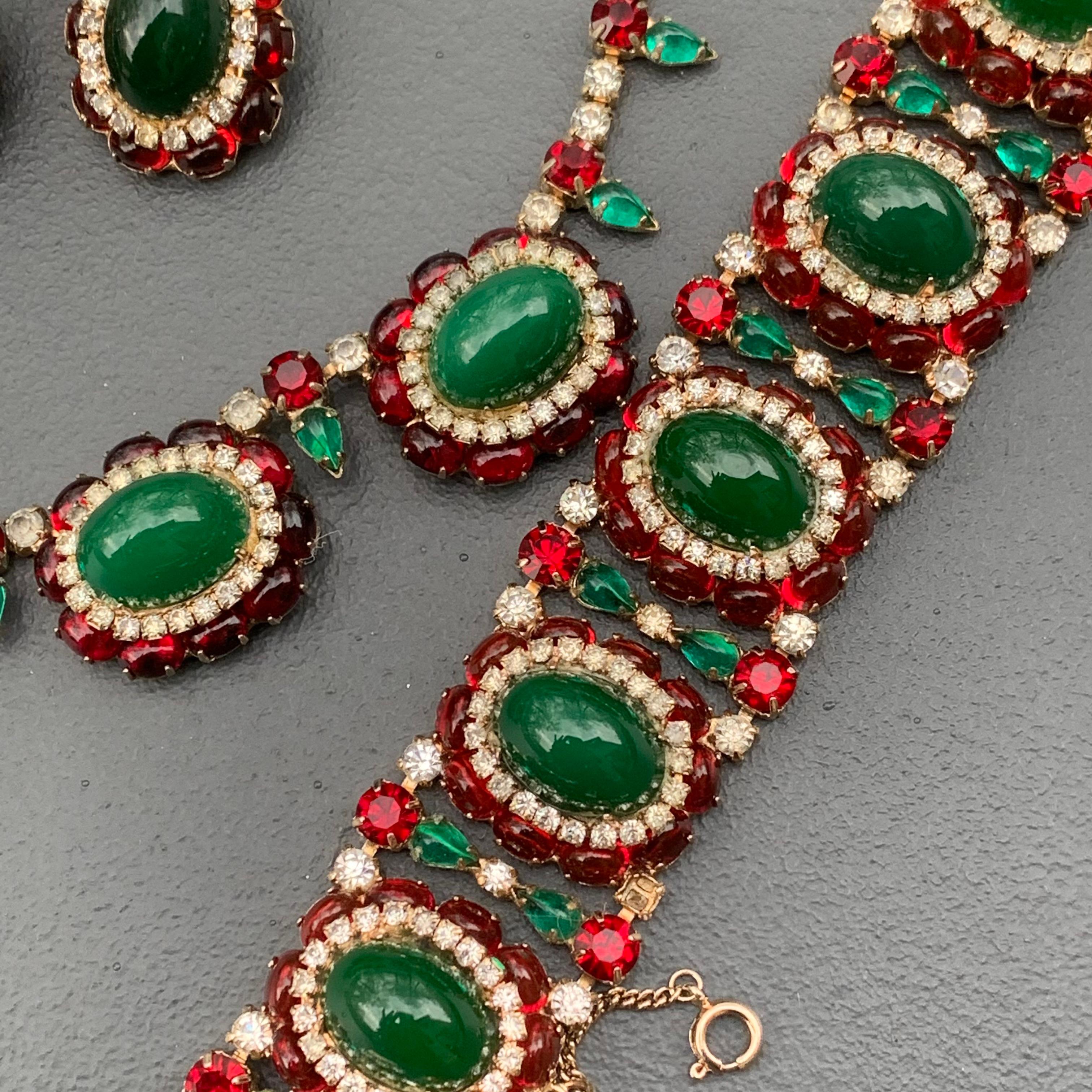 Modern Vintage Unsigned Hattie Carnegie Necklace Earrings bracelet and Ring  Parure