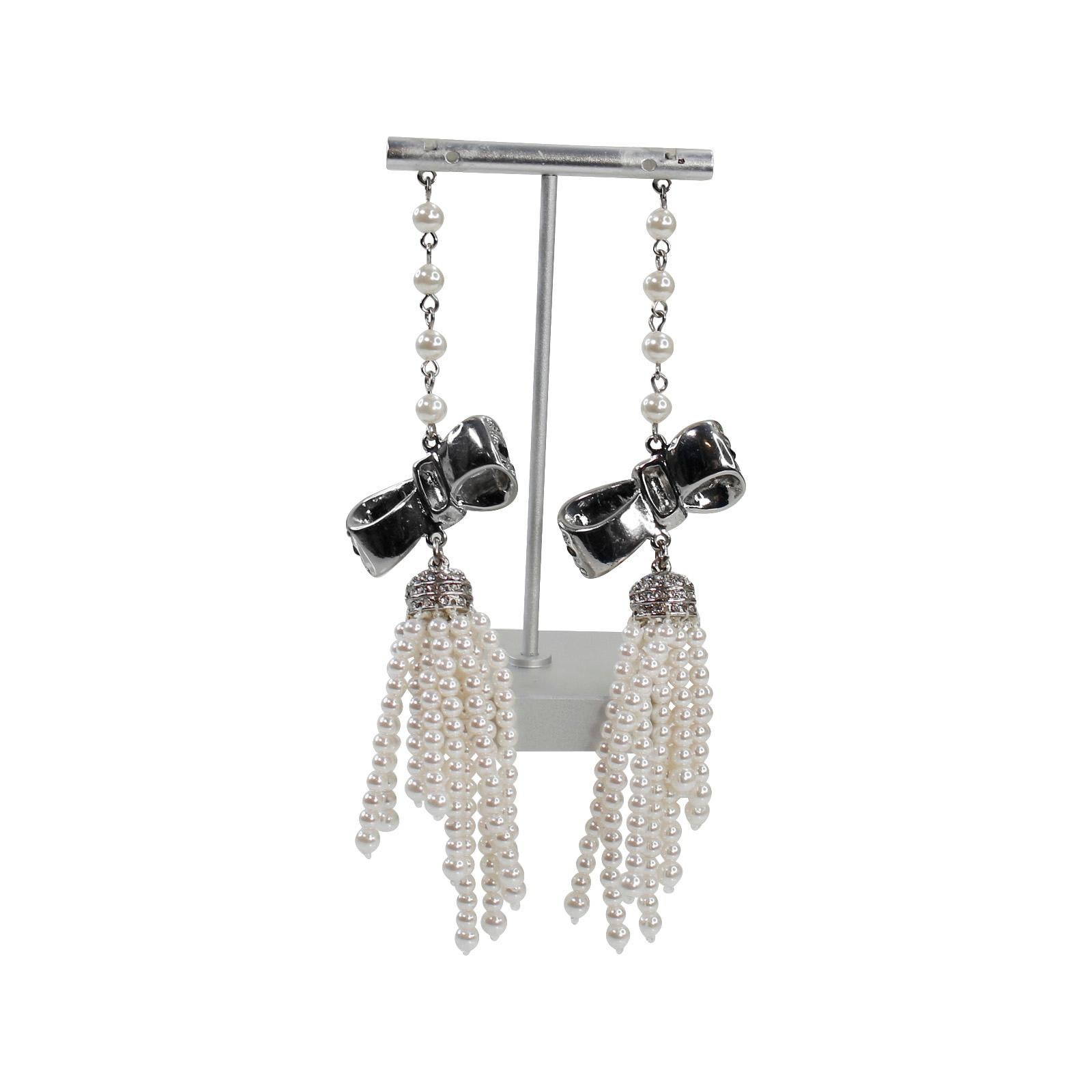 Modern Vintage Unsigned Long Dangling Pearl and Rhinestone Bow Earring, Circa 1990s For Sale