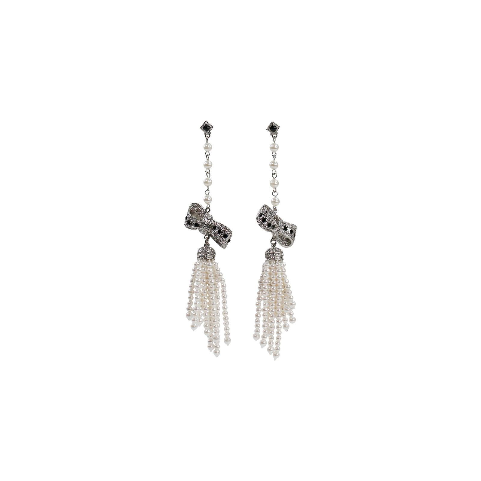 Women's Vintage Unsigned Long Dangling Pearl and Rhinestone Bow Earring, Circa 1990s For Sale