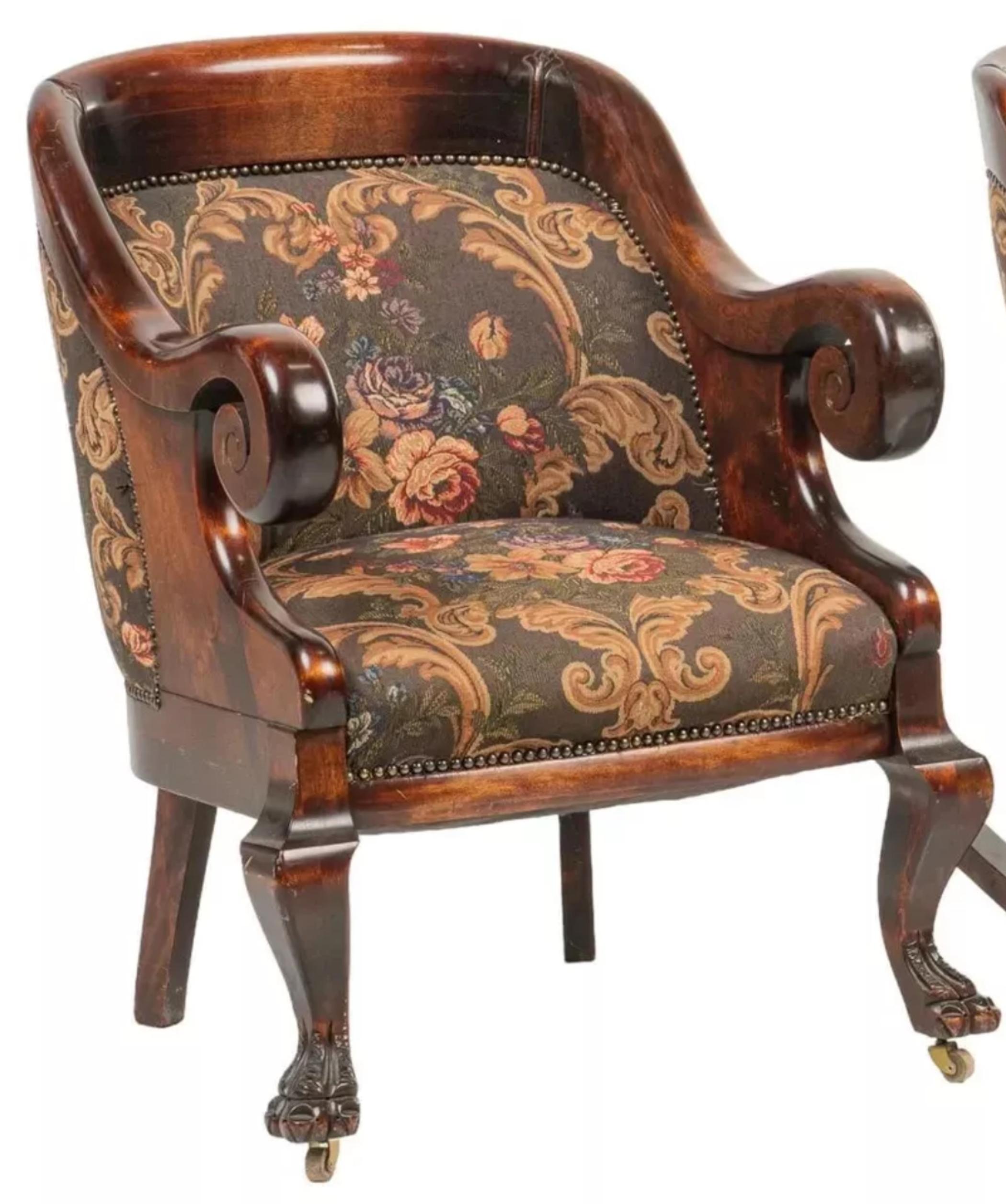 Beau et confortable Vintage tapissé, motif floral, dossier arrondi, cadre en bois, chaises Set of 2, 1900's. 20ème siècle !

Chaises, tapissées, motif floral, dossier arrondi, structure en bois, lot de deux, Vintage, 1900s ;, 20th Century !

Ce