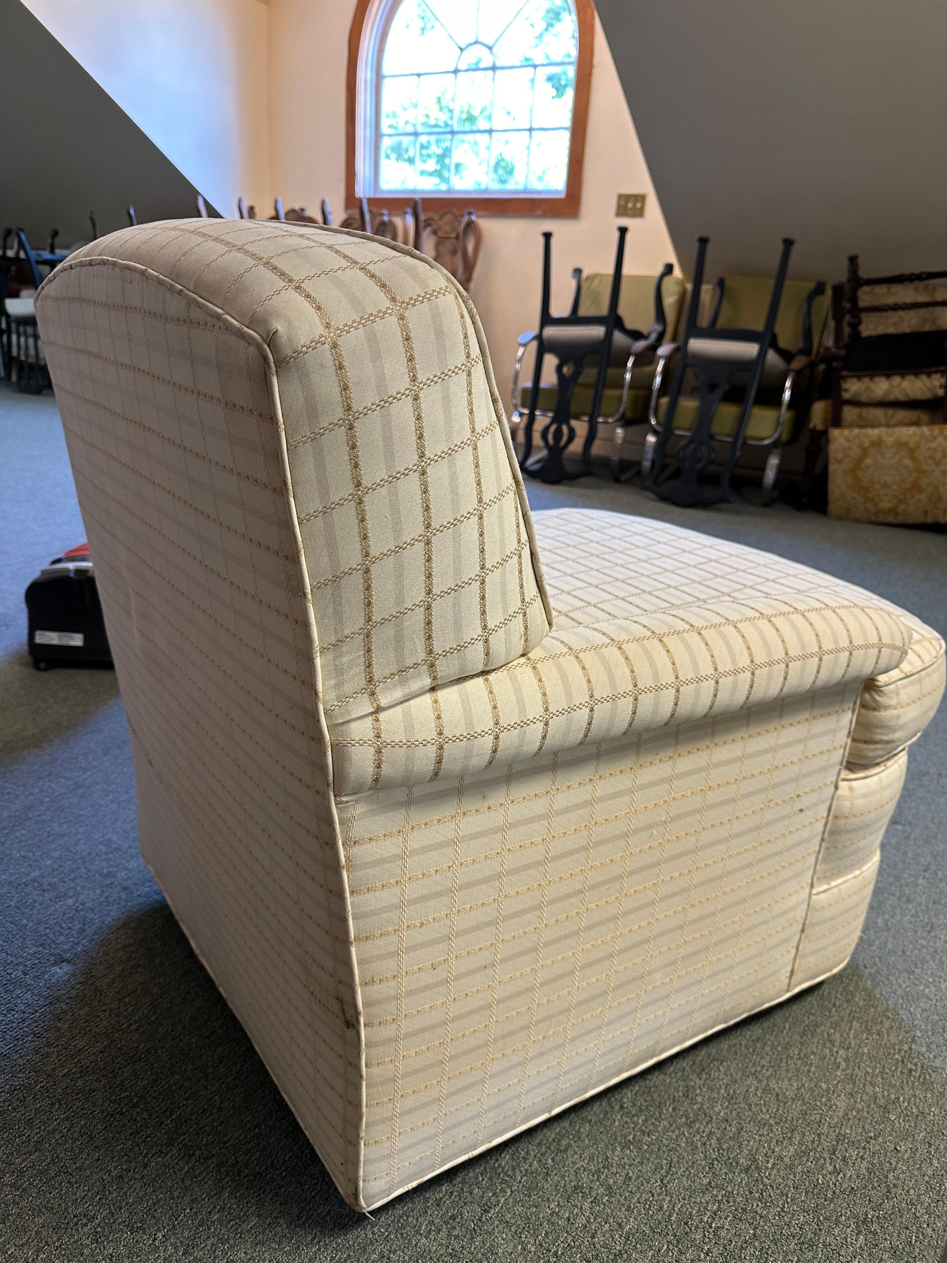 Gepolsterte Vintage-Loung-Stühle, 2 verfügbar im Angebot 1