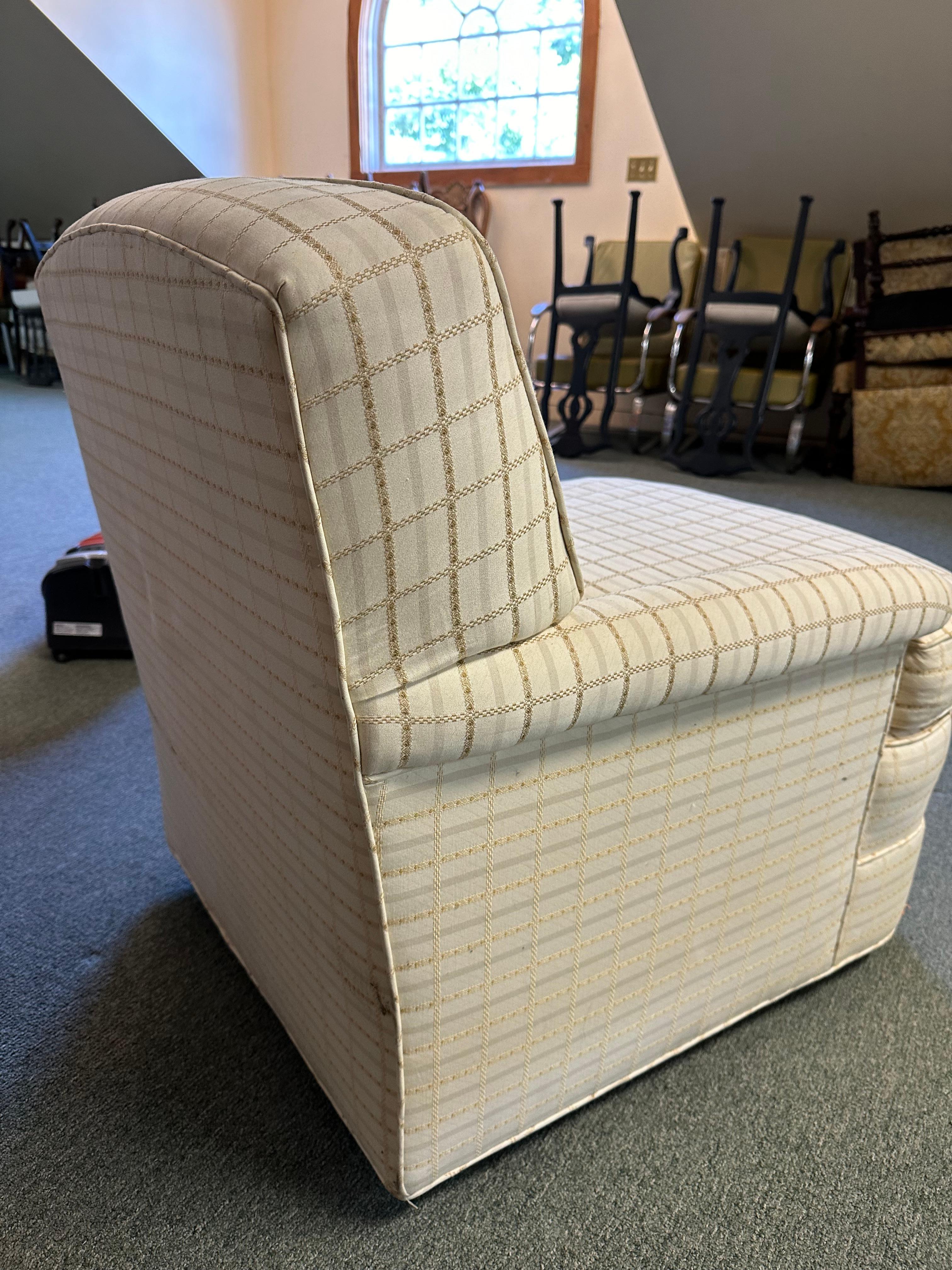 Gepolsterte Vintage-Loung-Stühle, 2 verfügbar im Angebot 2