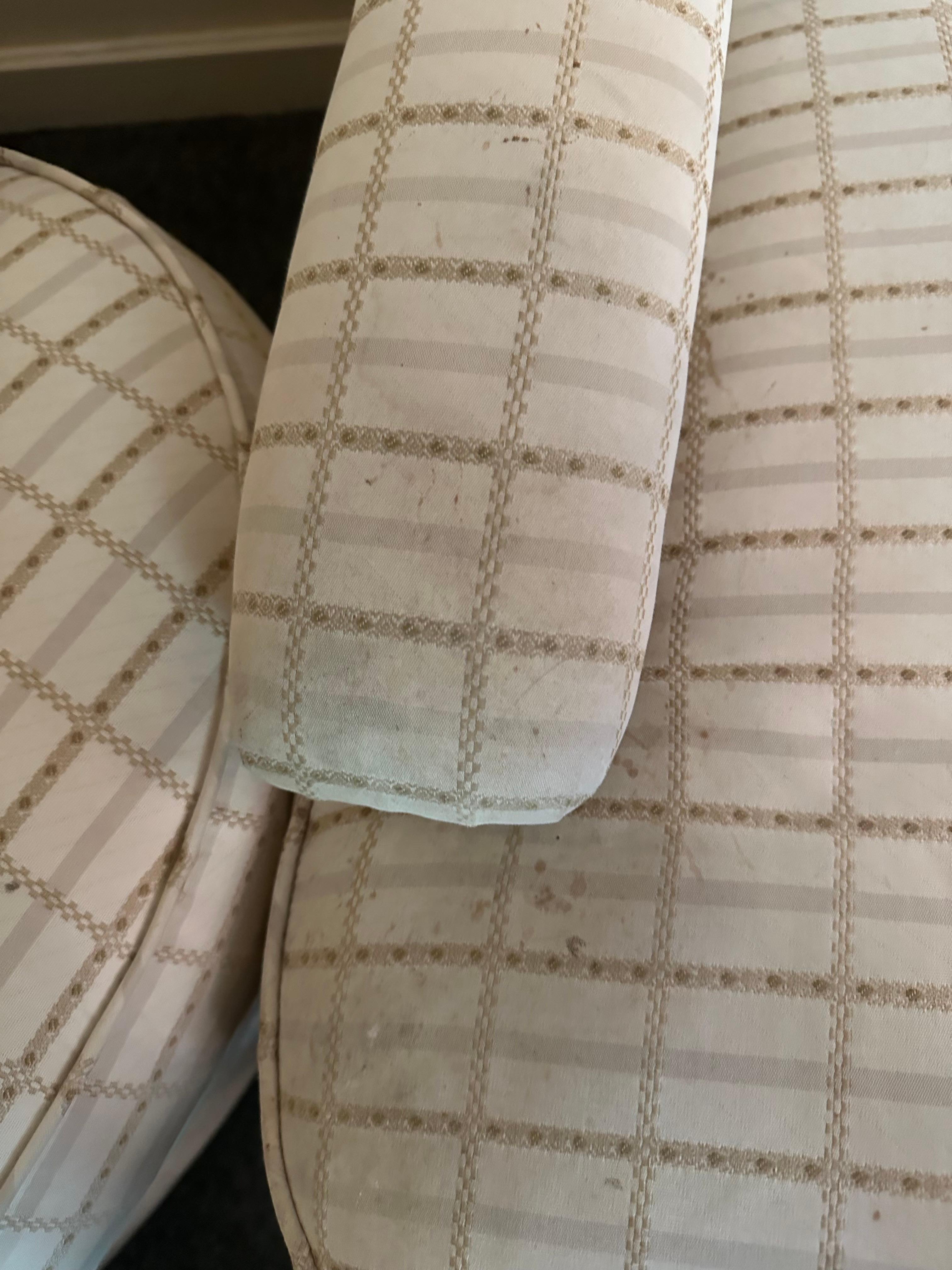 Sedie da salotto imbottite vintage, 2 disponibili in vendita 9