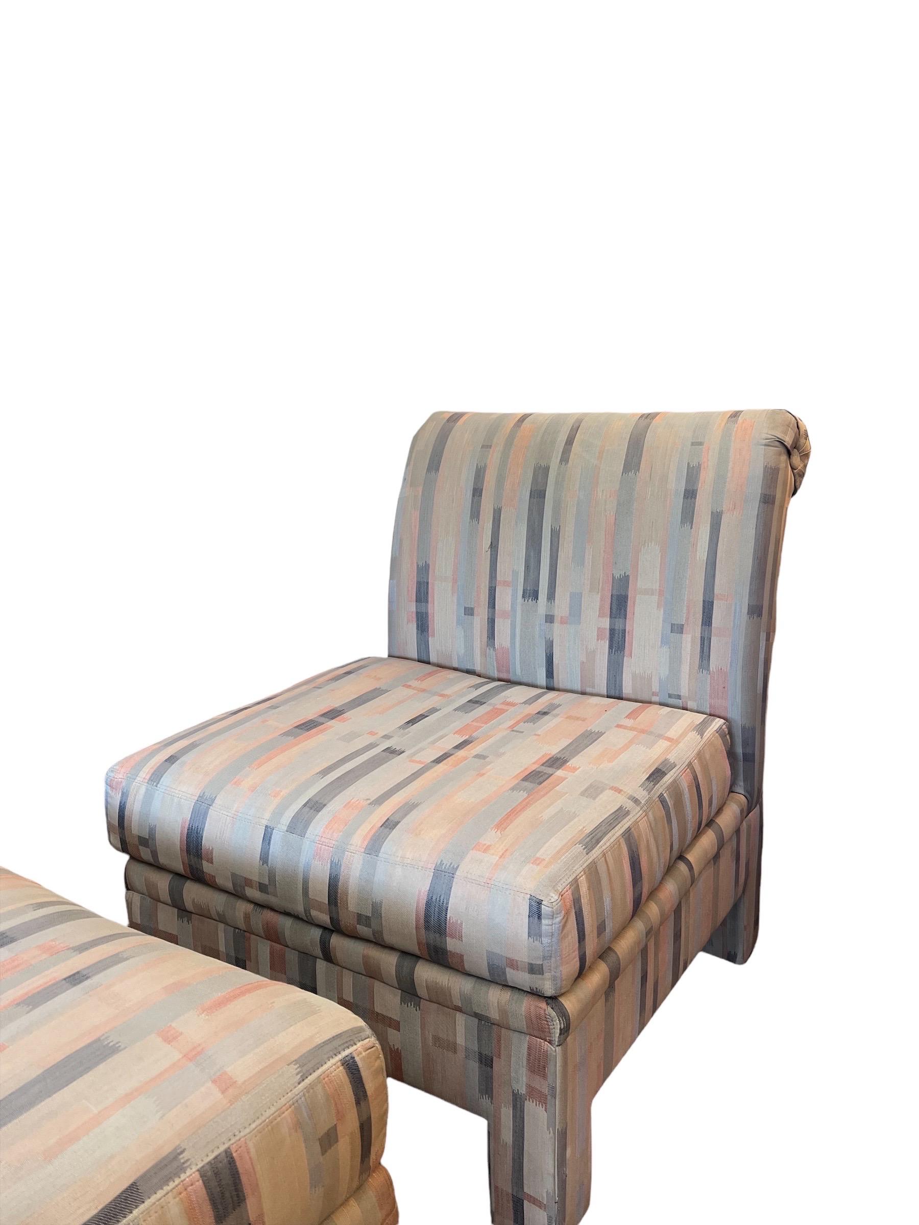 Milieu du XXe siècle Fauteuil de canapé vintage tapissé moderne du milieu du siècle dernier avec pouf en vente
