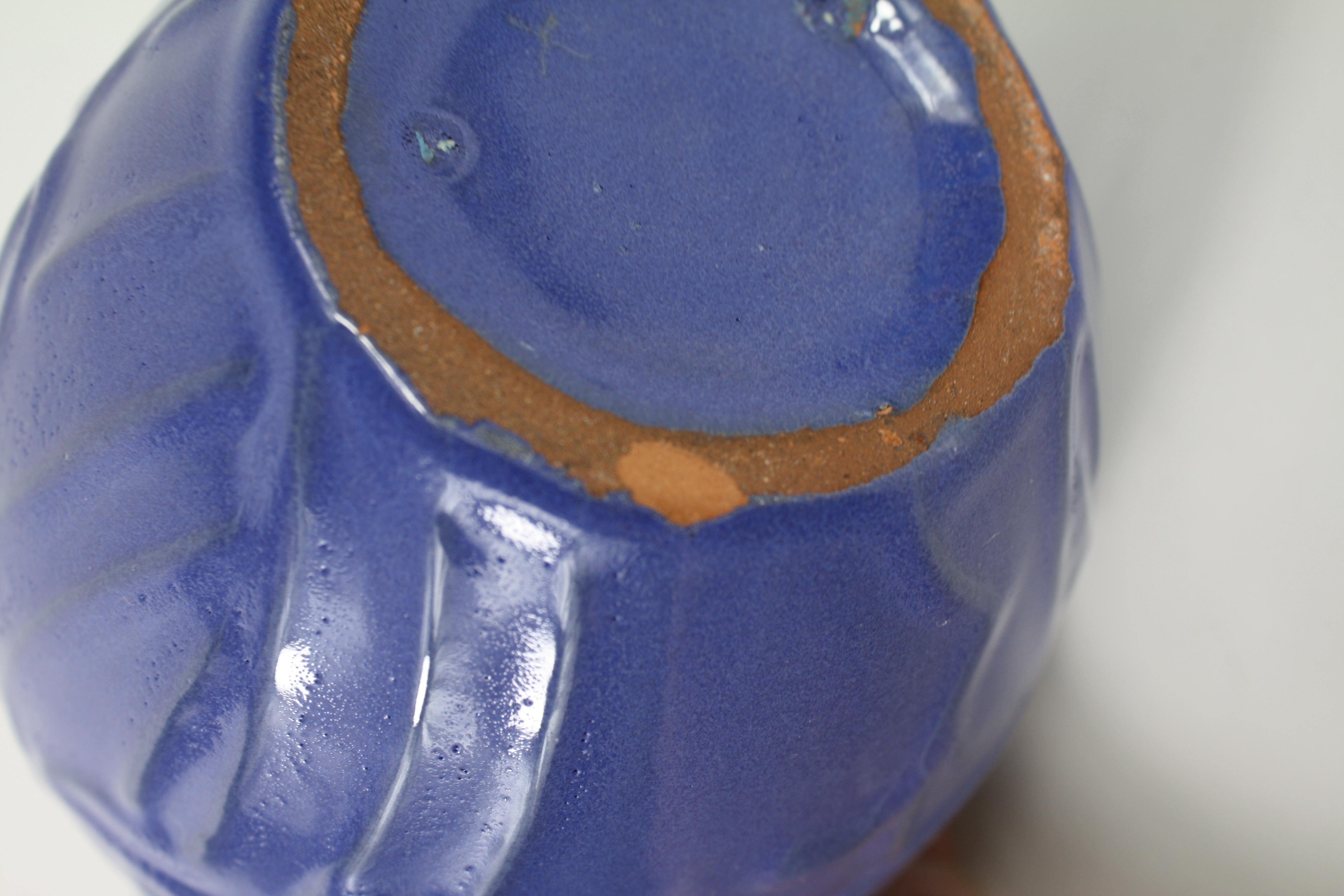 Vaso d'epoca Uppsala Ekeby Model 441 di Harald Östergren, 1947/48 Blu intenso in vendita 3