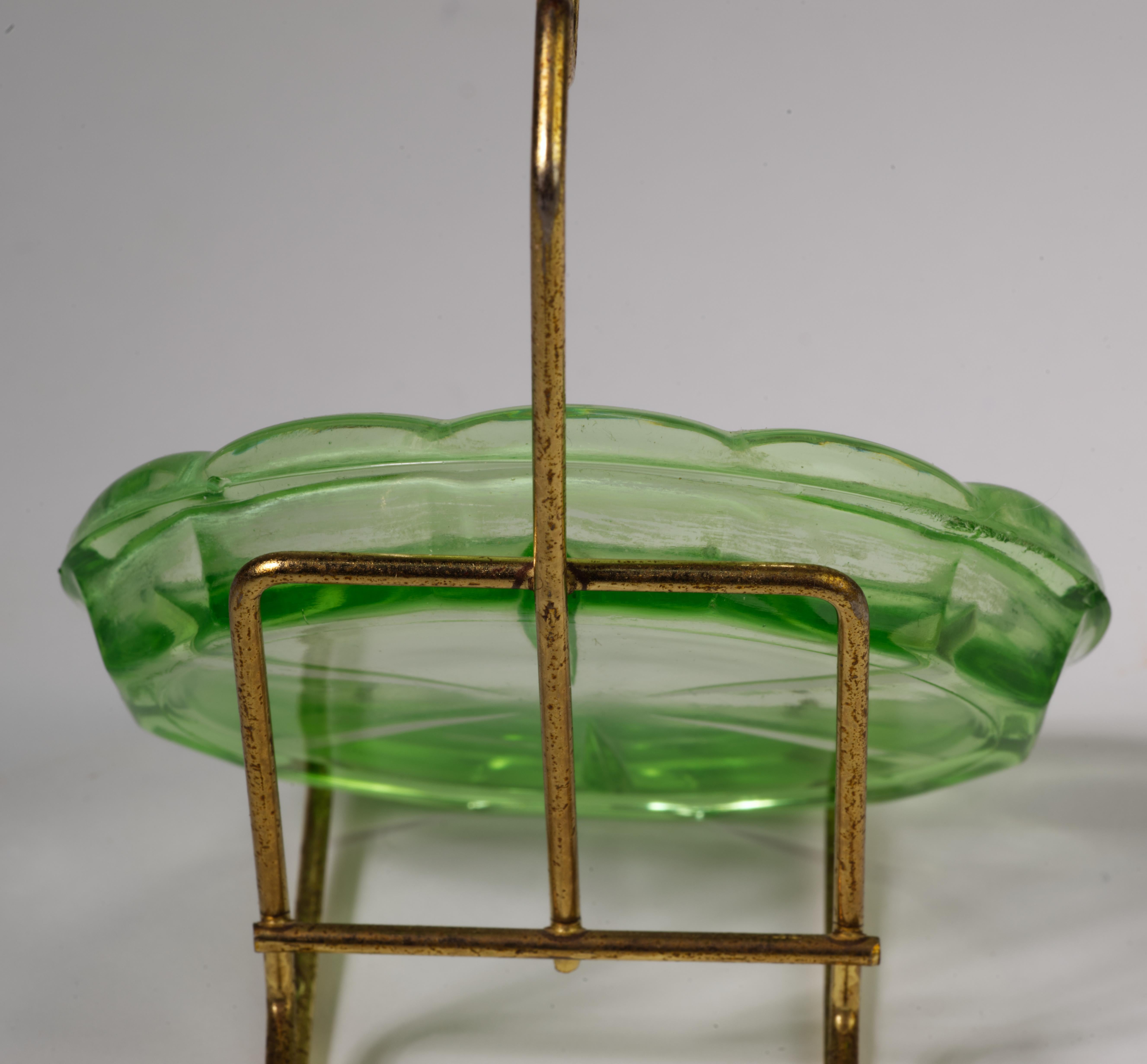 Uranium Vaseline leuchtend grüner Aschenbecher aus Depressionsglas, Vintage (Uranglas)