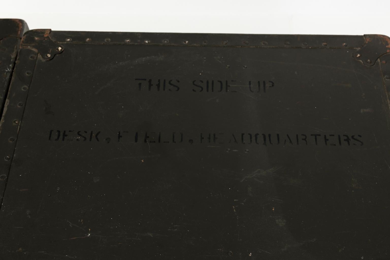 Scrivania portatile da campo dell'esercito americano vintage 2