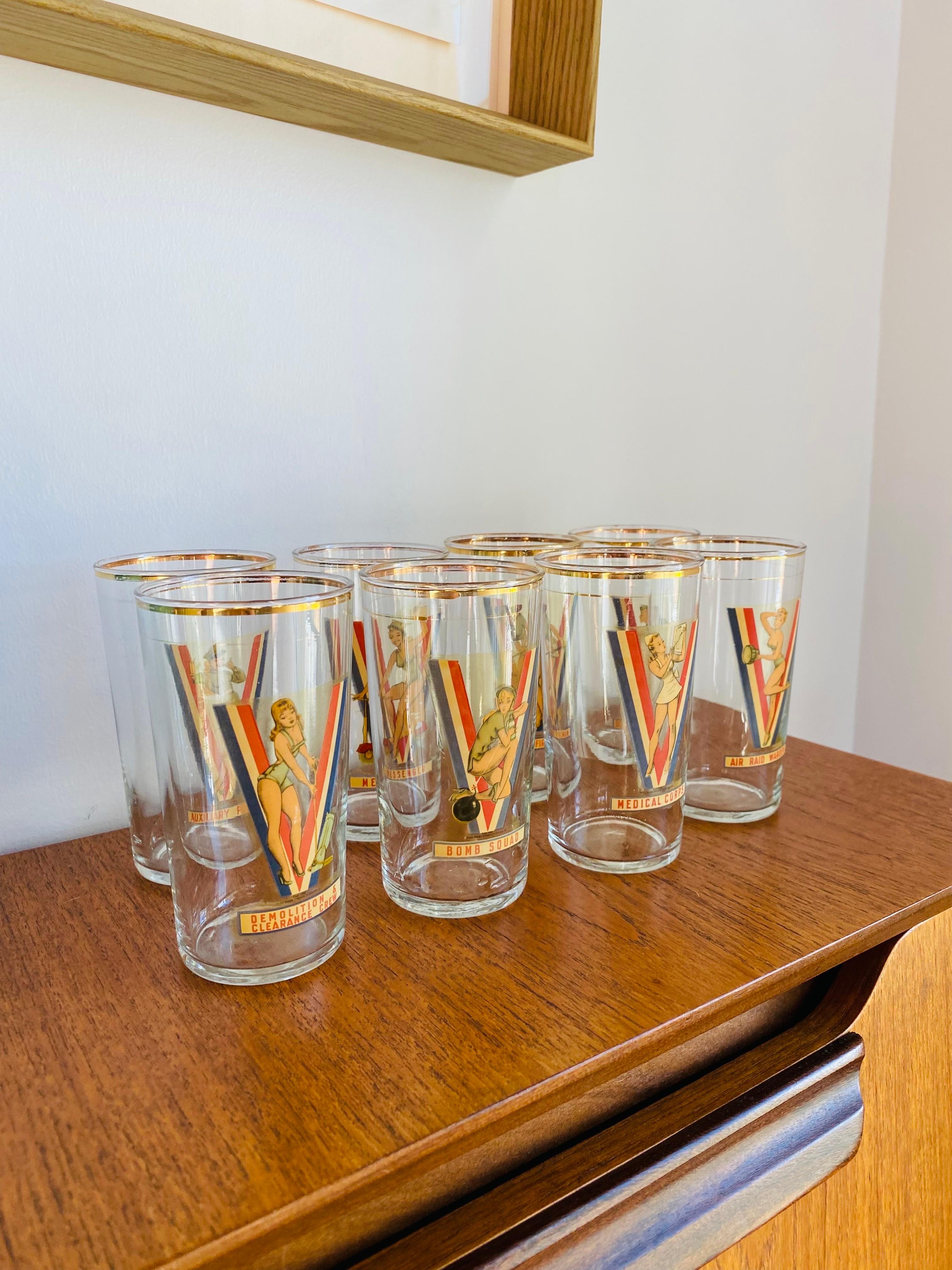 Vintage USA WWII Pinup Girl Victory Drinking Glasses (1942 Set of 8) For Sale 2