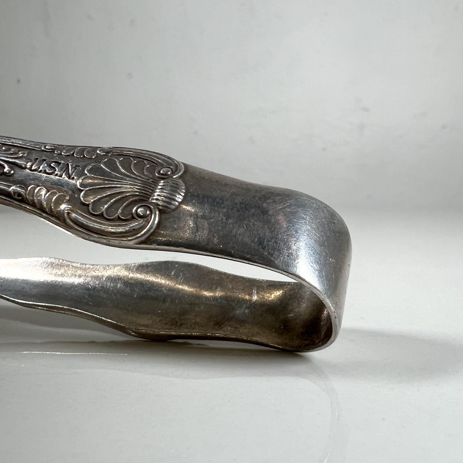 Vintage USN Claw Sugar Ice Tongs Decorative Design Navy Silver Eagle In Good Condition For Sale In Chula Vista, CA