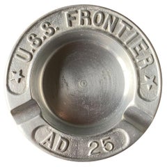 Cendrier Vintage U.S.S Frontier AD 25 Déstroyer en aluminium de la marine américaine 