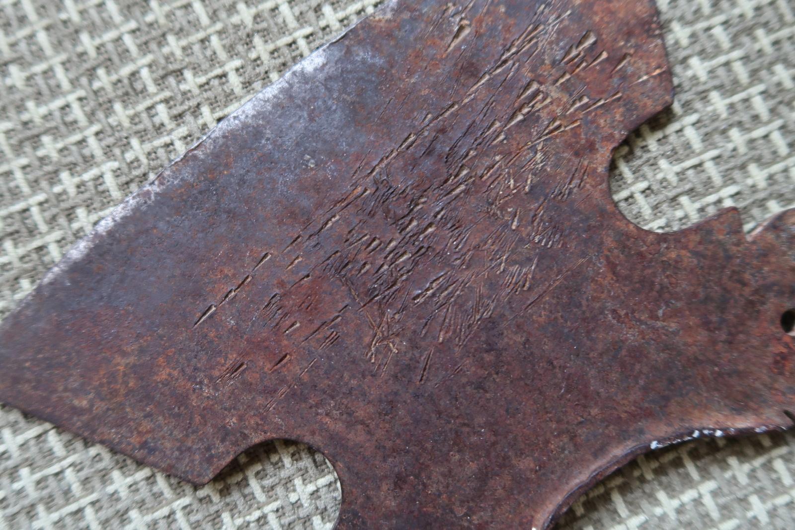 Vintage USSR Axe : 1940s, Heavy and Distinctive, 30x13cm, 1J184 en vente 3