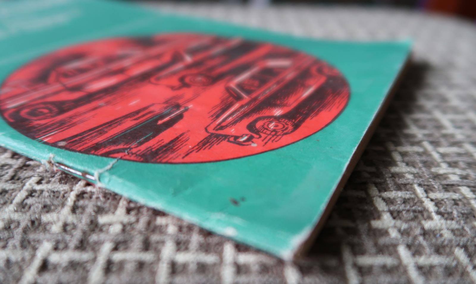 Livre vintage de l'URSS : « Vivre sans accidents » - Un guide pour une conduite sûre, 1J104 en vente 2