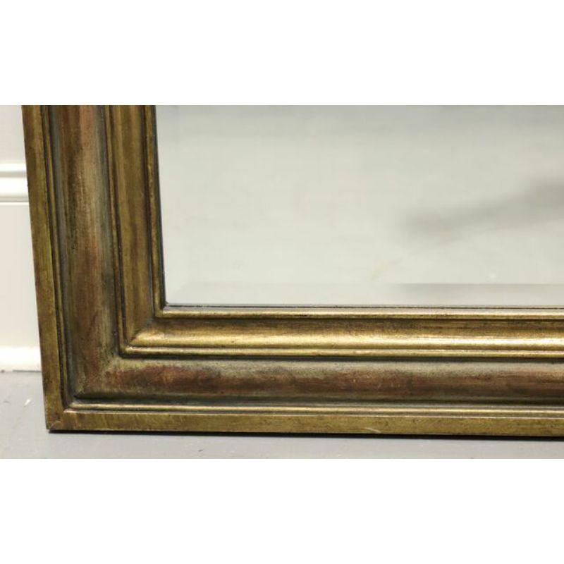 UTTERMOST Valonia - Specchio da parete smussato in oro anticato In condizioni buone a Charlotte, NC
