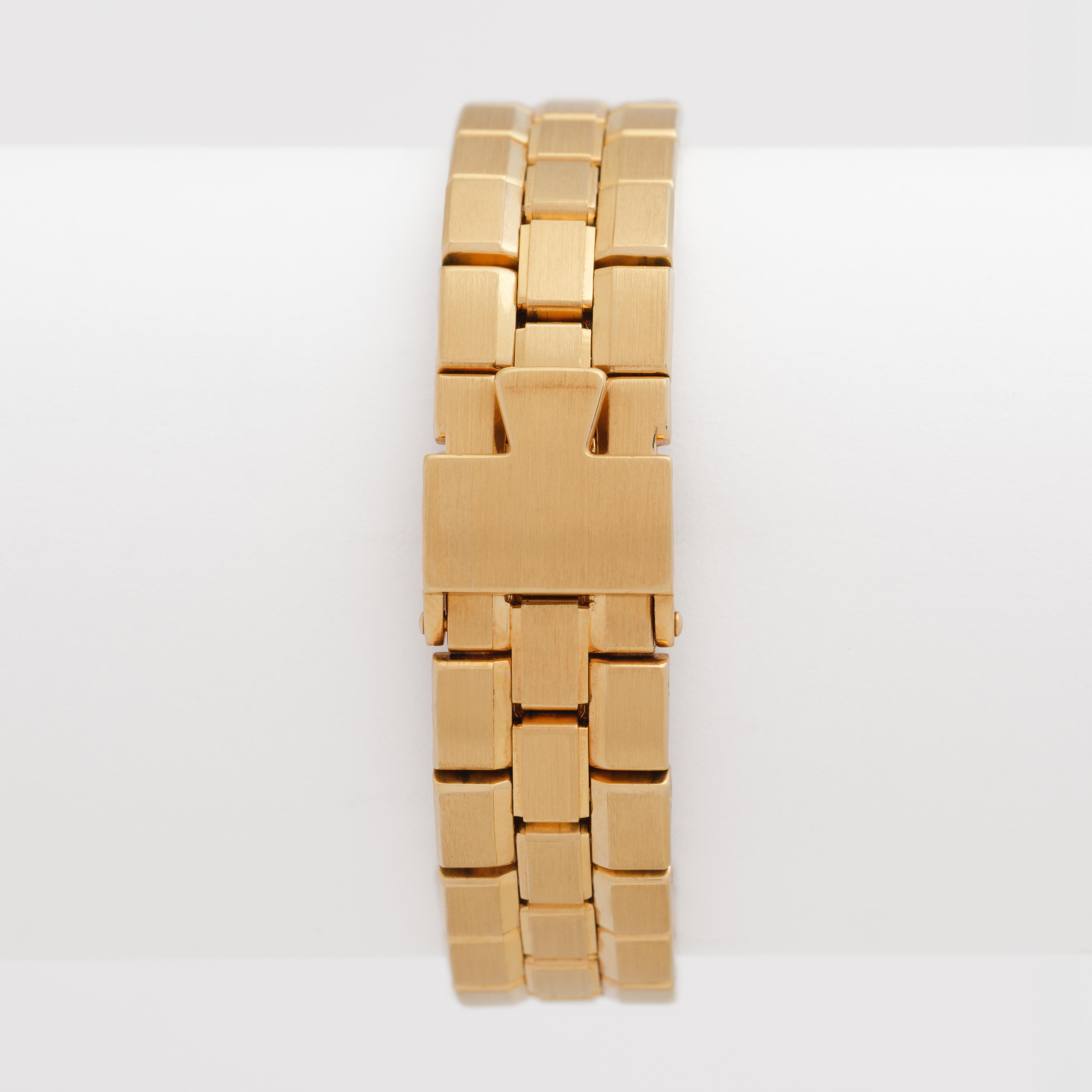Vacheron Constantin Overseas d'epoca in oro giallo 18 carati in vendita 1