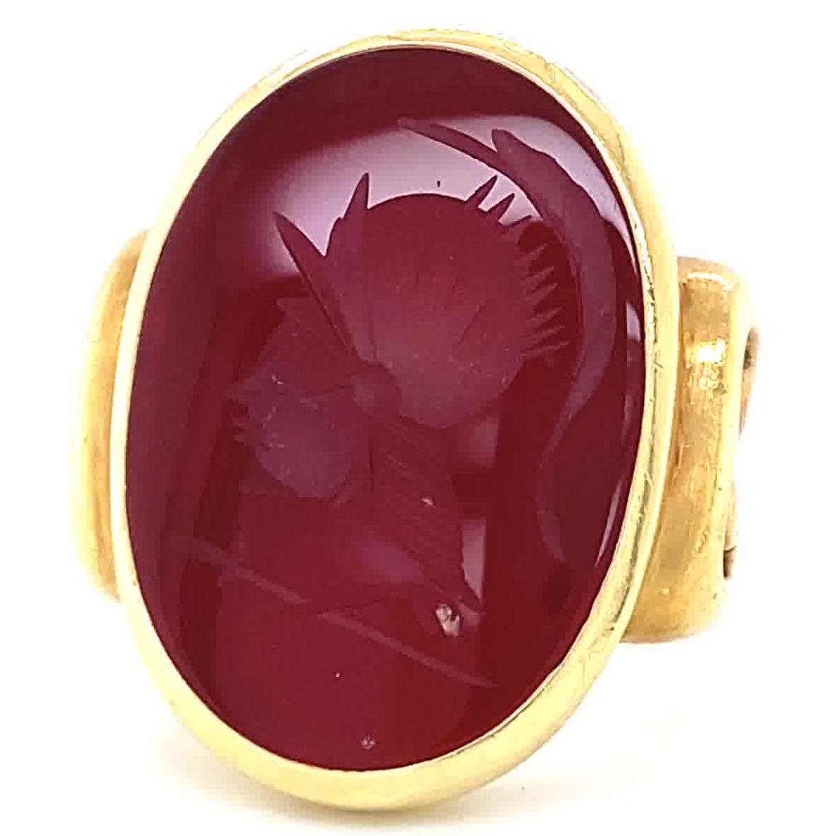 Vintage Vahe Natchayan Karneol Intaglio 18 Karat Gold Ring für Damen oder Herren