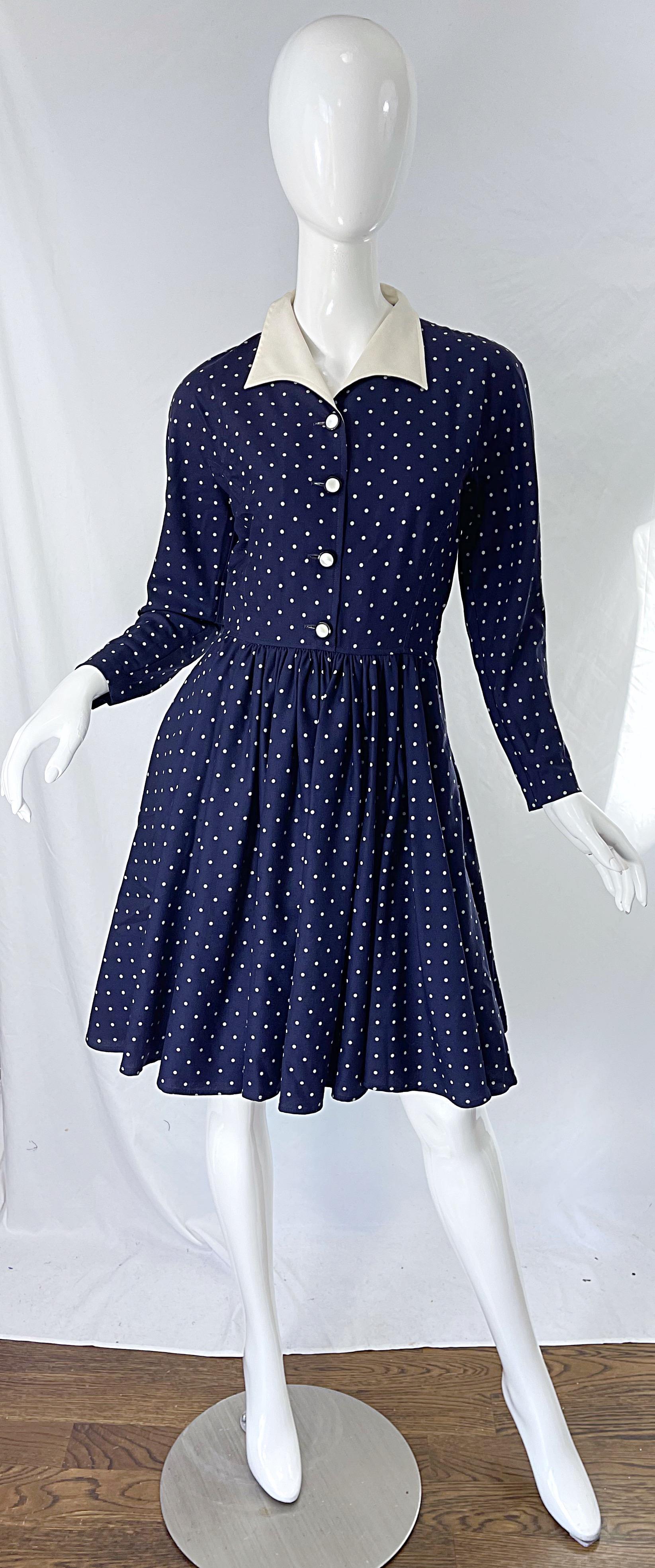 Vintage Valentino 1990s Does 1940s Size 4 navy Blue White Polka Dot 90s Dress For Sale 5