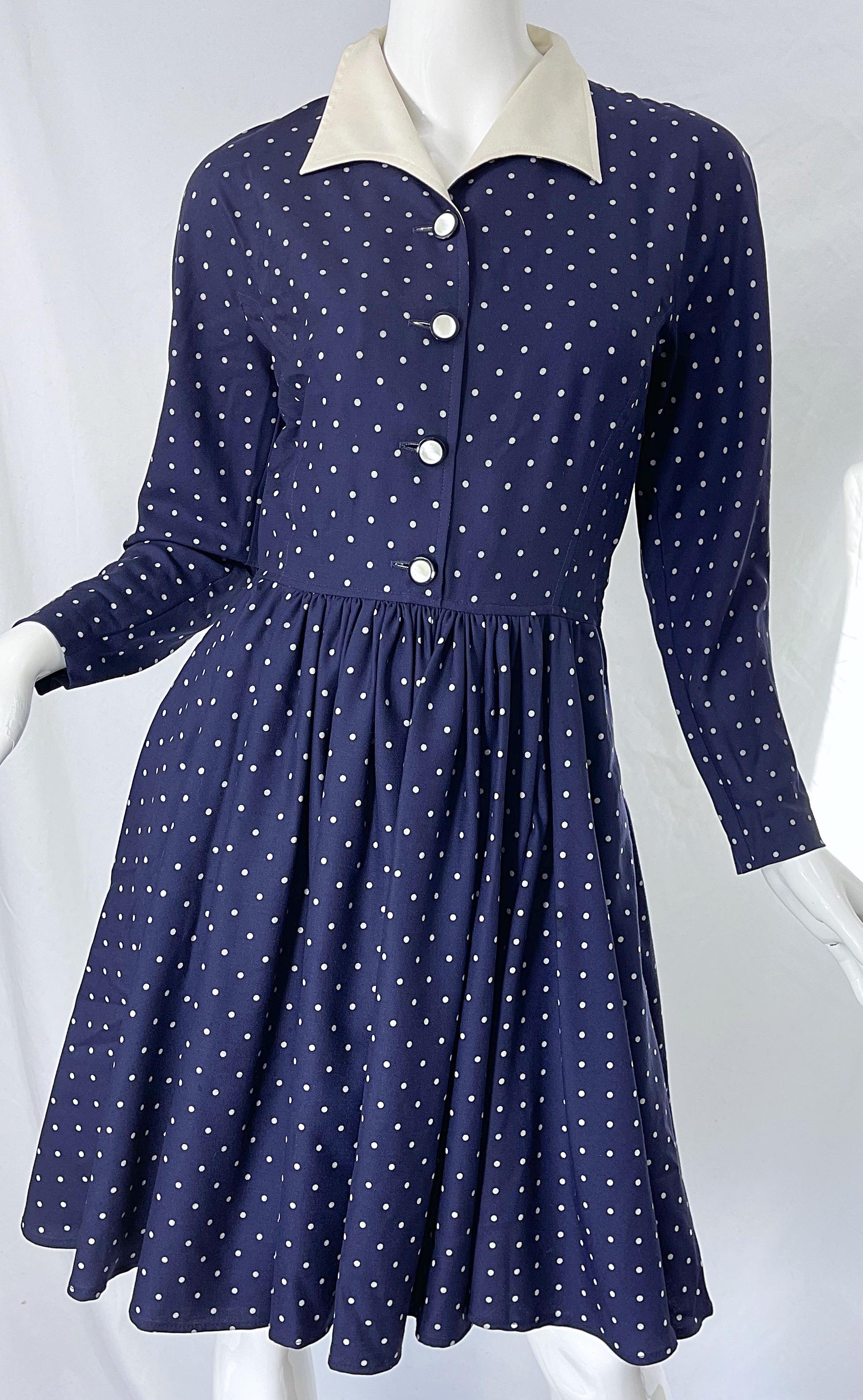 Women's Vintage Valentino 1990s Does 1940s Size 4 navy Blue White Polka Dot 90s Dress For Sale