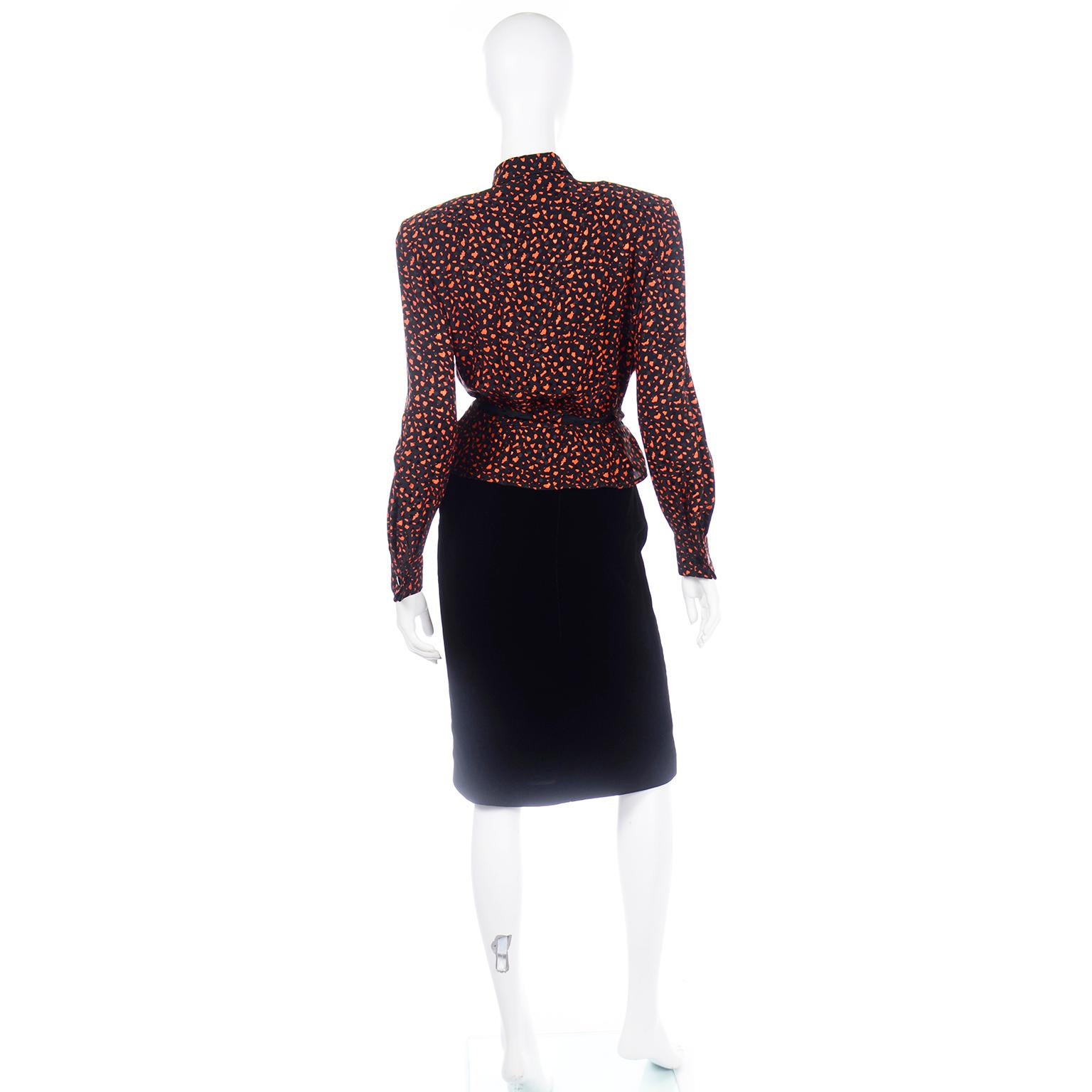 Abito vintage Valentino 3 pezzi con giacca arancione, gonna in velluto nero e camicetta con fiocco in seta 5