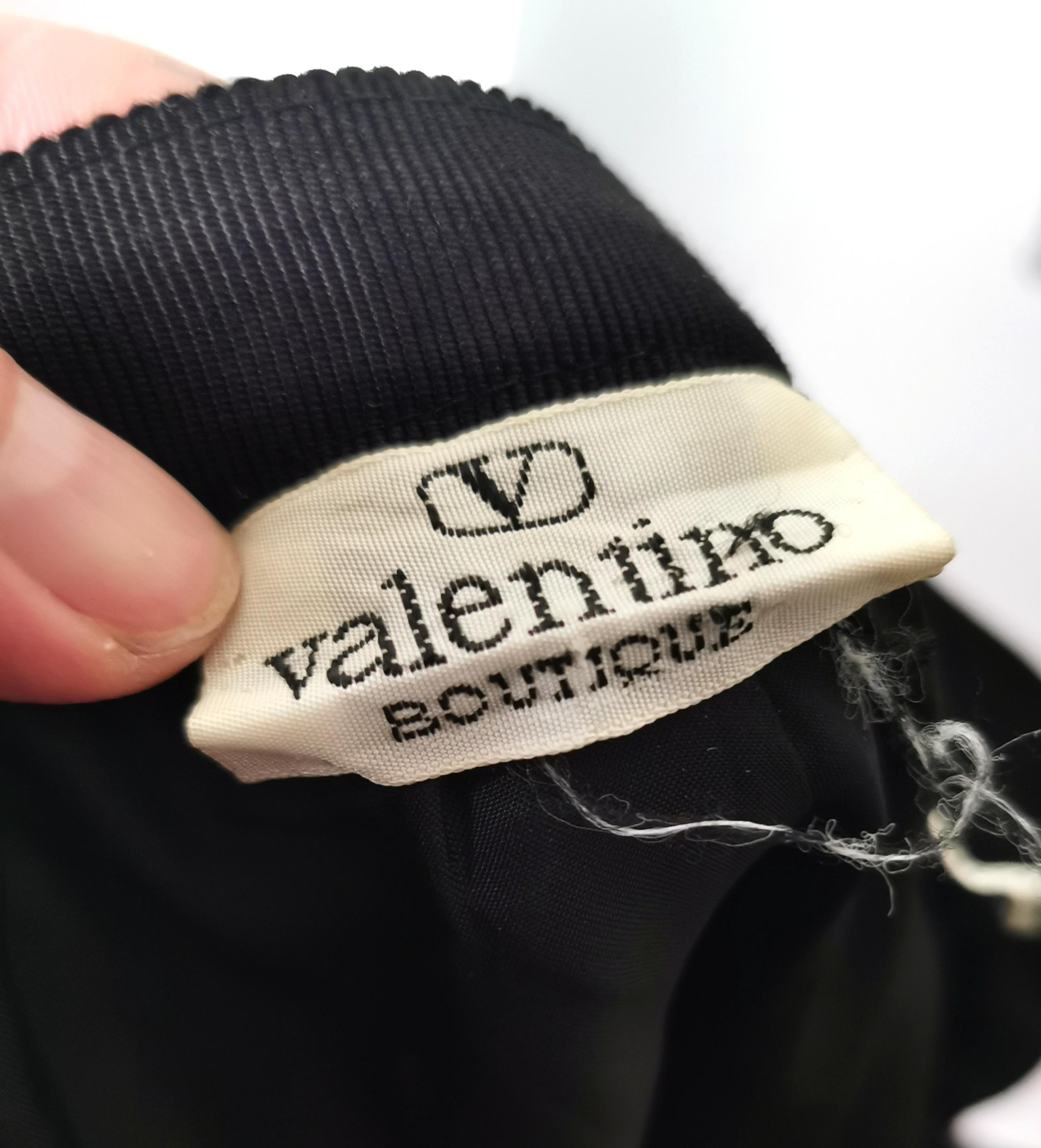 Vintage Valentino black velvet and wool skirt  For Sale 6