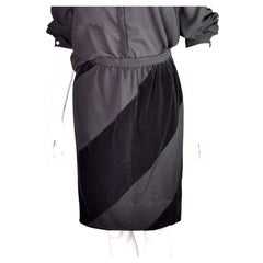 Used Valentino black velvet and wool skirt 
