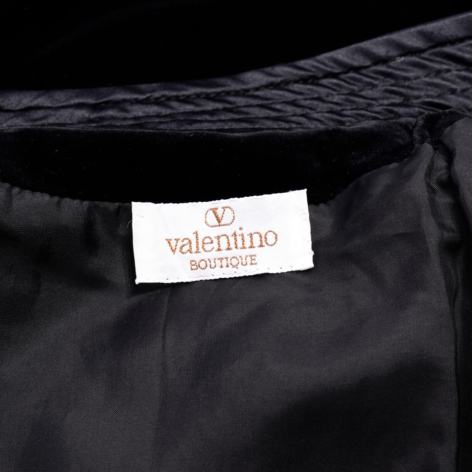 Vintage Valentino Boutique Black Velvet Skirt Suit With Satin Trim Size 6 For Sale 4
