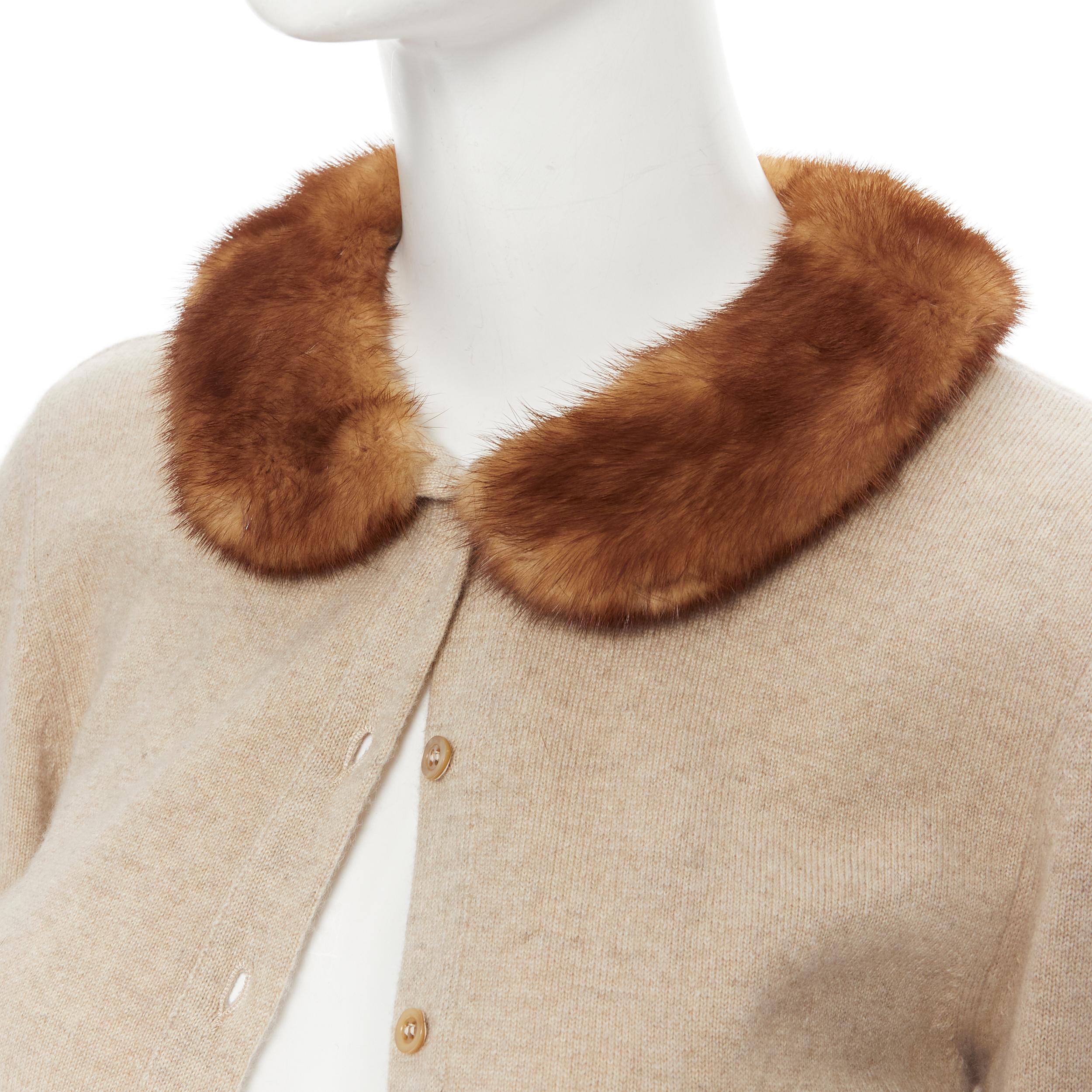 vintage VALENTINO brown mink fur collar 100% cashmere cardigan sweater M Reference: LNKO/A01821 Brand: Valentino Material: Cashmere Color: Brown Pattern: Solid Closure: Button Extra Detail: Genuine mink fur collar. Patch pocket. 100% cashmere