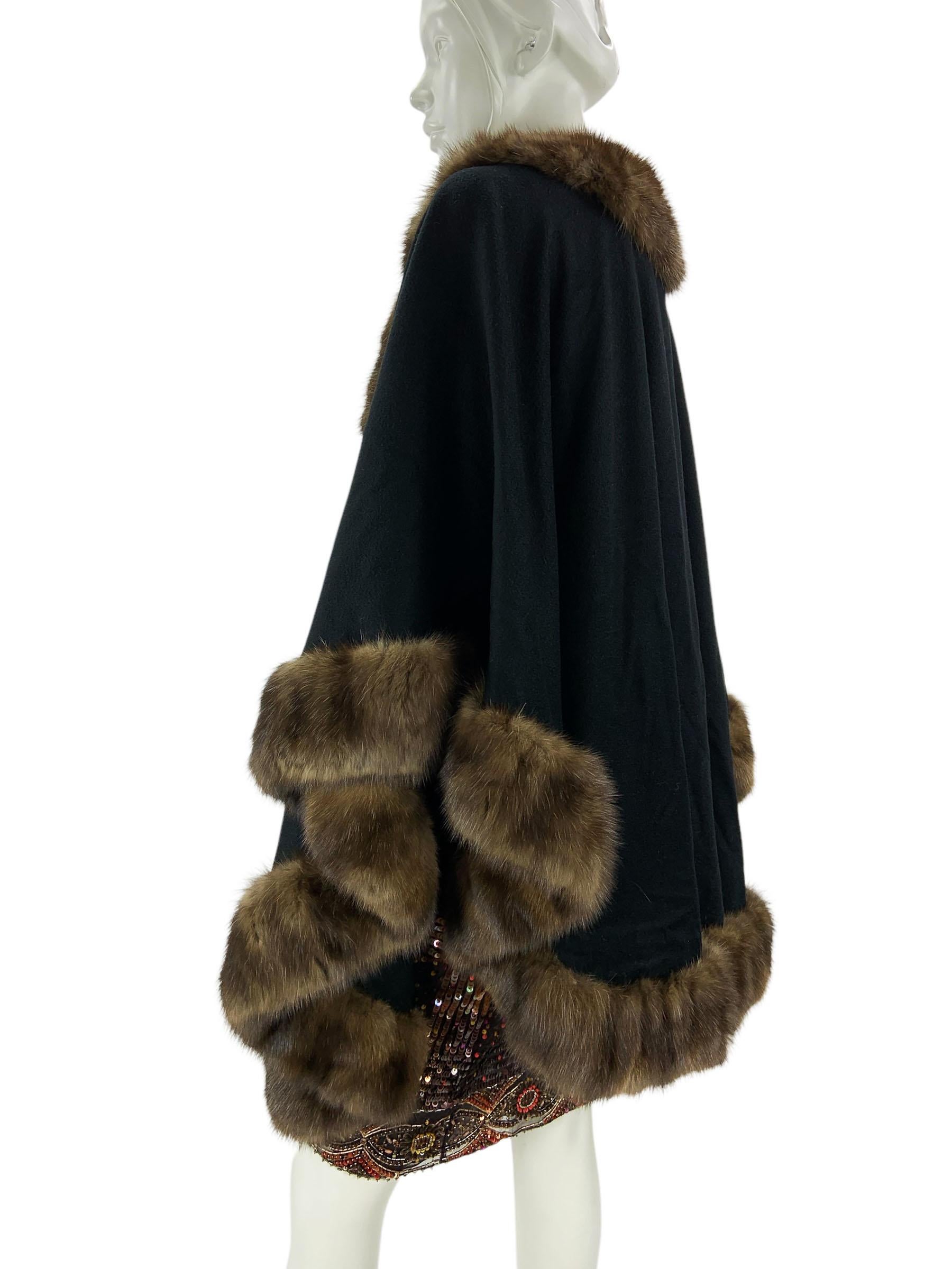 Vintage Valentino Couture by Alixandre Sable Trim Cashmere Cape For Sale 1