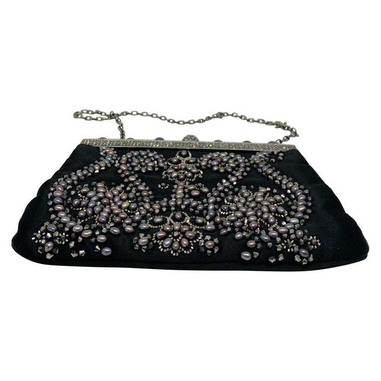 Vintage VALENTINO Garavani Black Bead Pearl Evening Mini Clutch Bag w/ Chain  For Sale