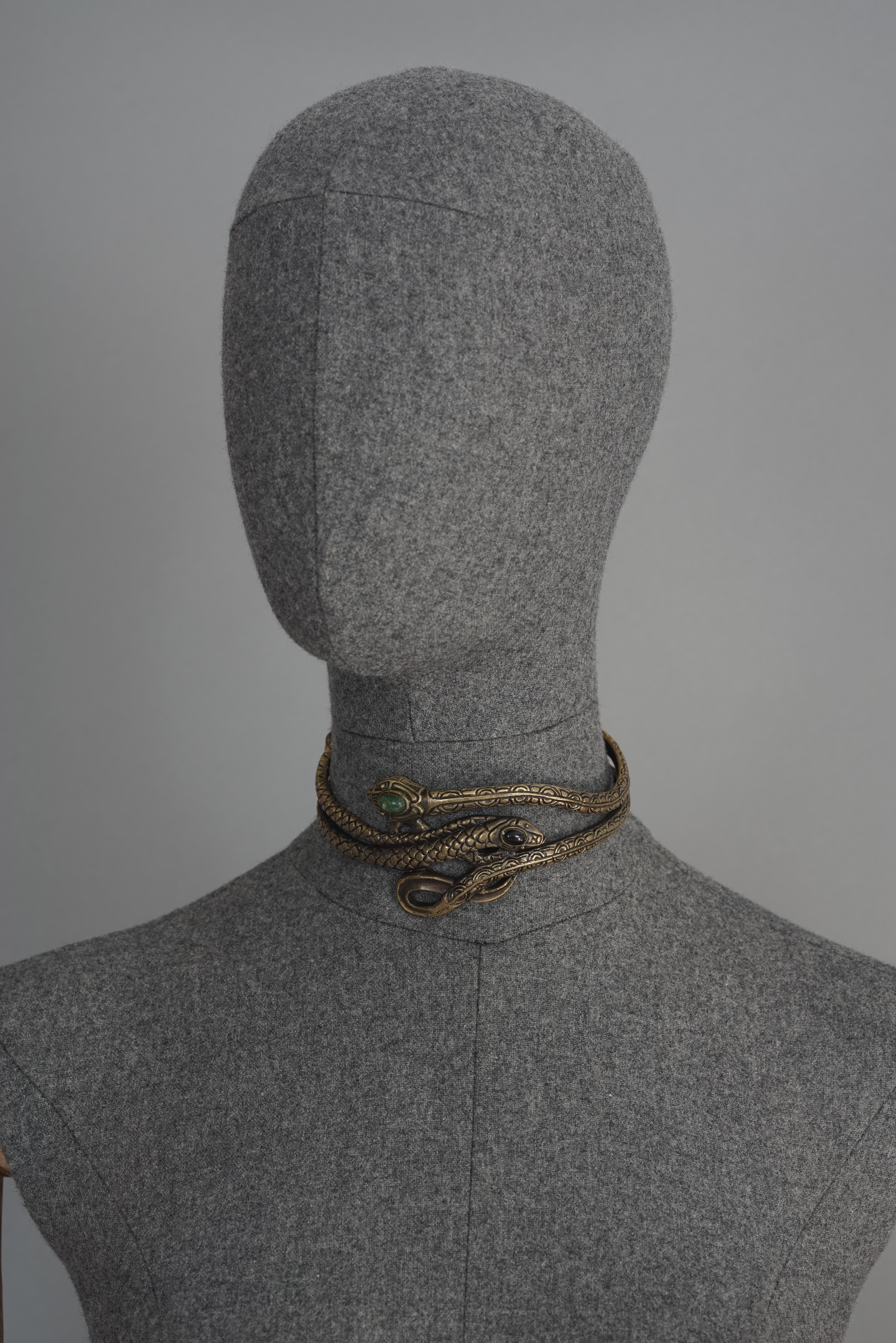 Vintage VALENTINO GARAVANI Snake Tassel Choker Necklace 7