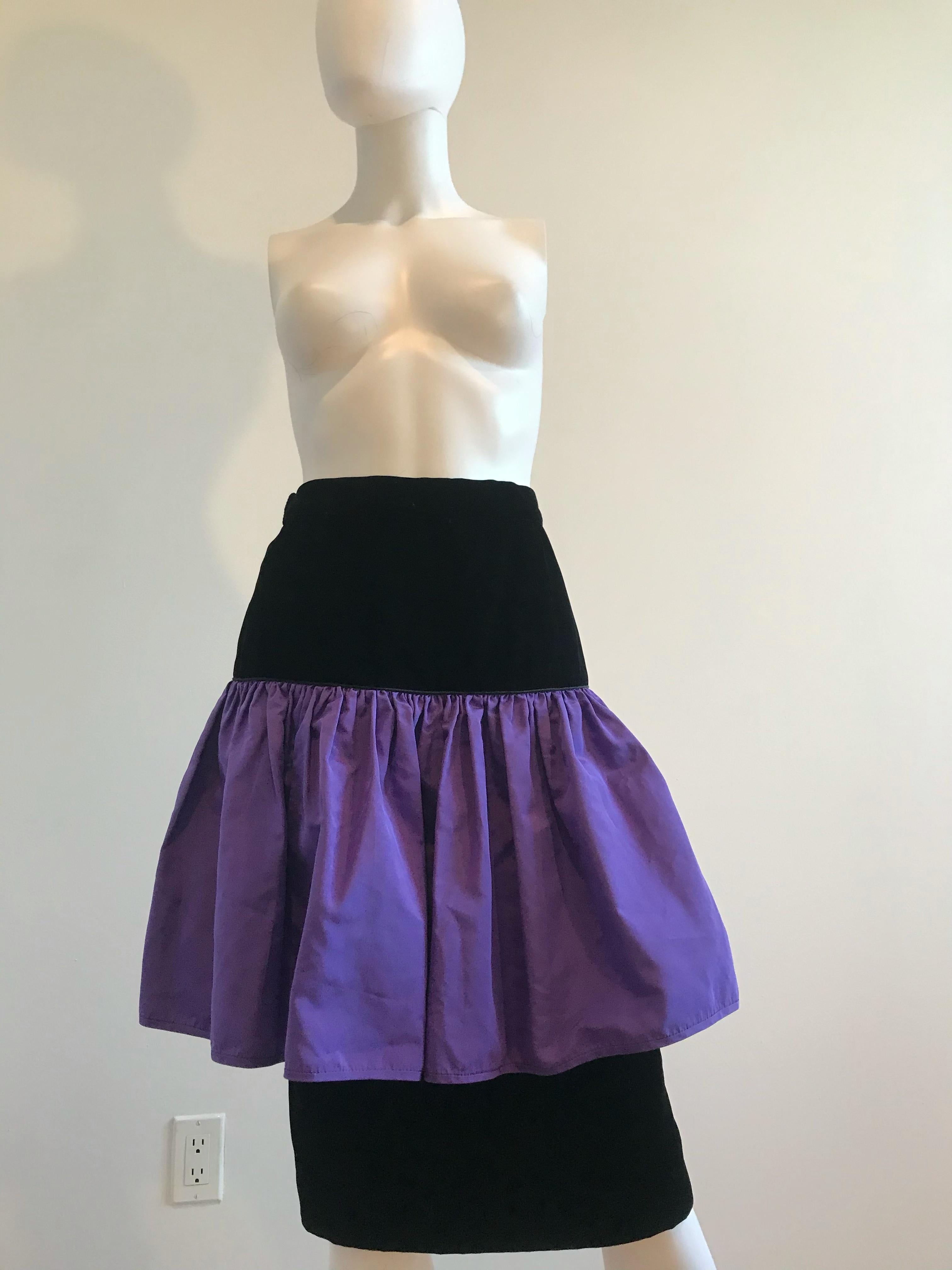 1990's Vintage Valentino Night Purple Flounce Silk and Black Velvet Skirt  In Good Condition For Sale In Brooklyn, NY