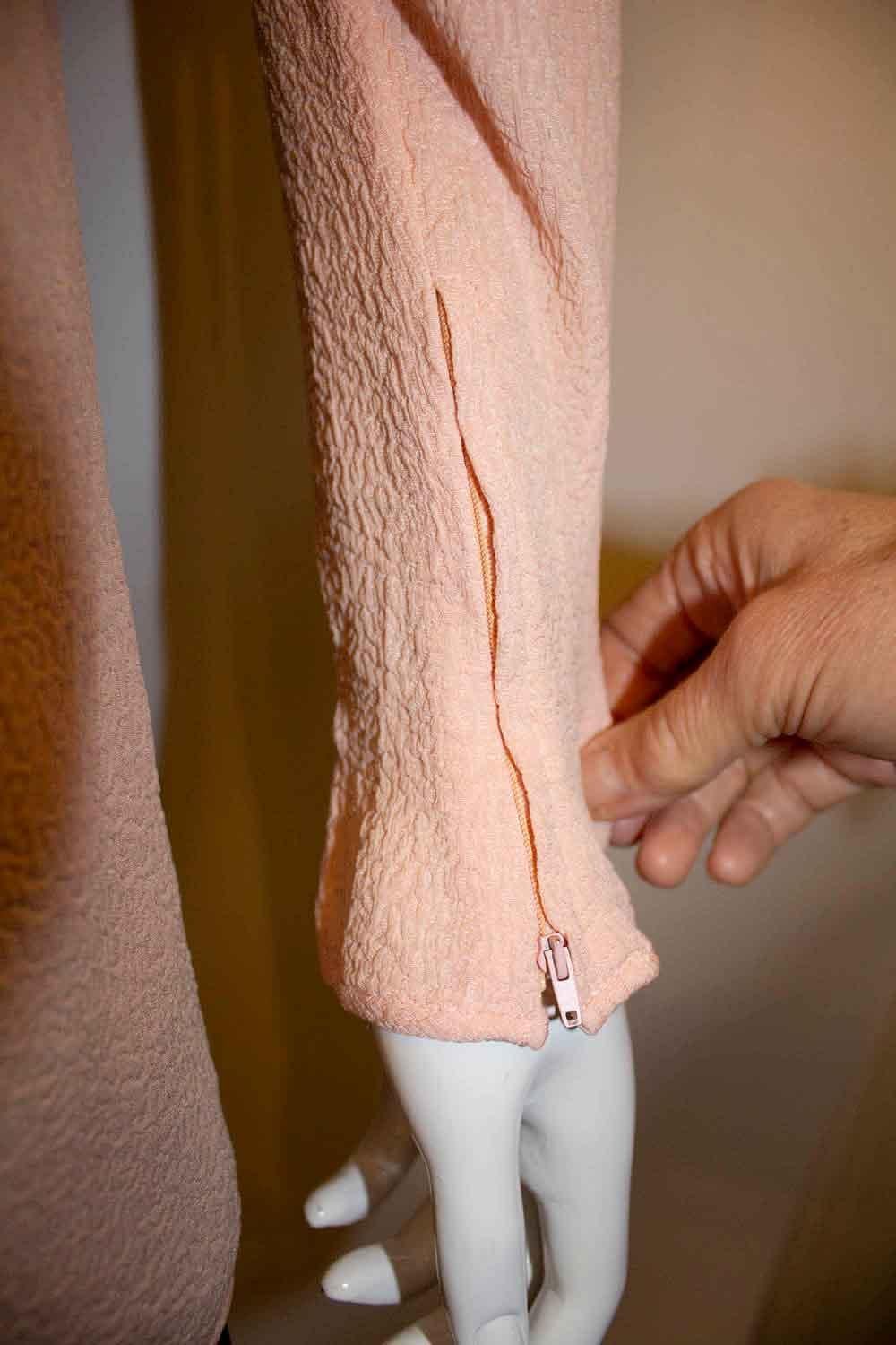 Vintage Valentino  Pink Silk Blouse In Good Condition In London, GB