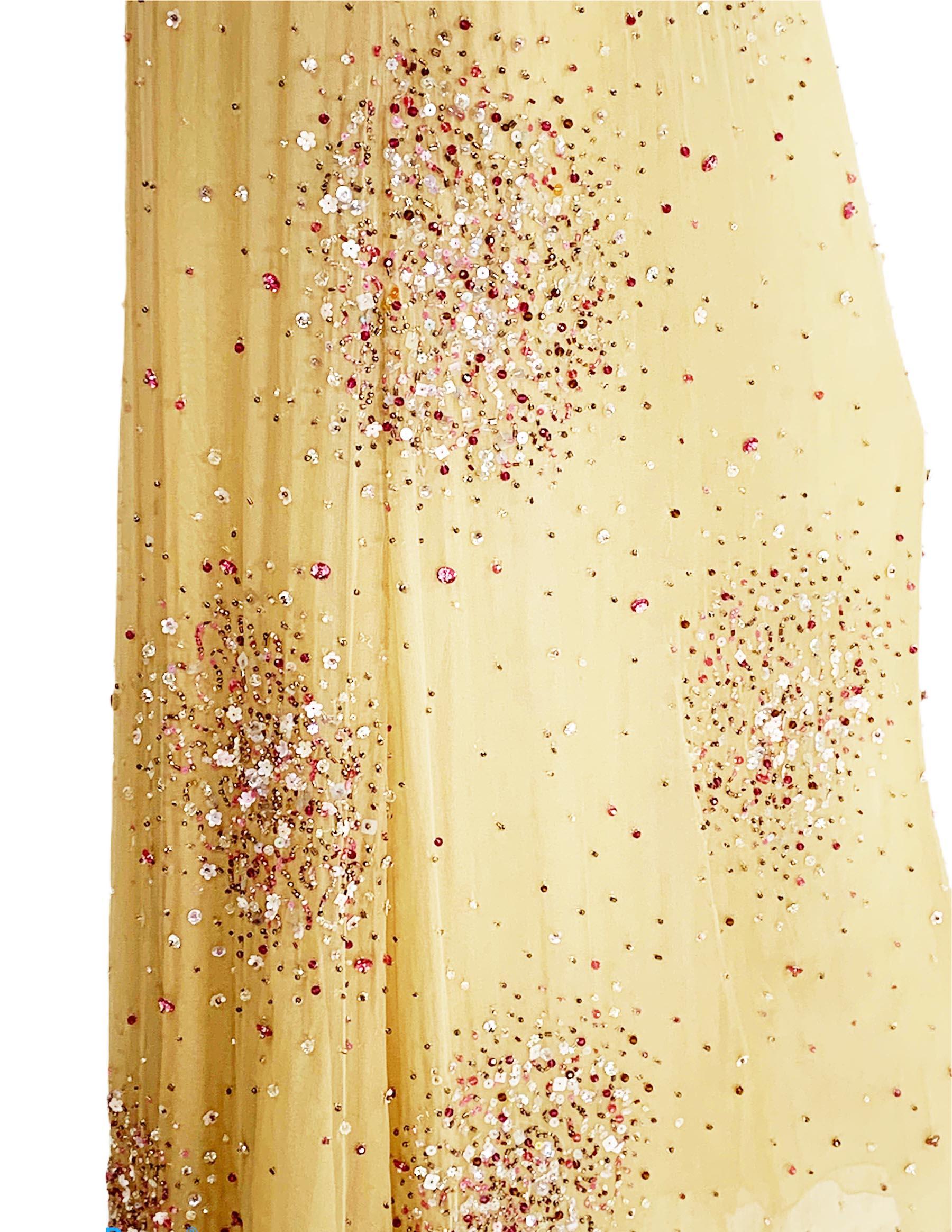 Valentino - Robe de défilé vintage transparente et sexy, entièrement embellie, couleur chair, issue d'un défilé printemps-été 2001 5