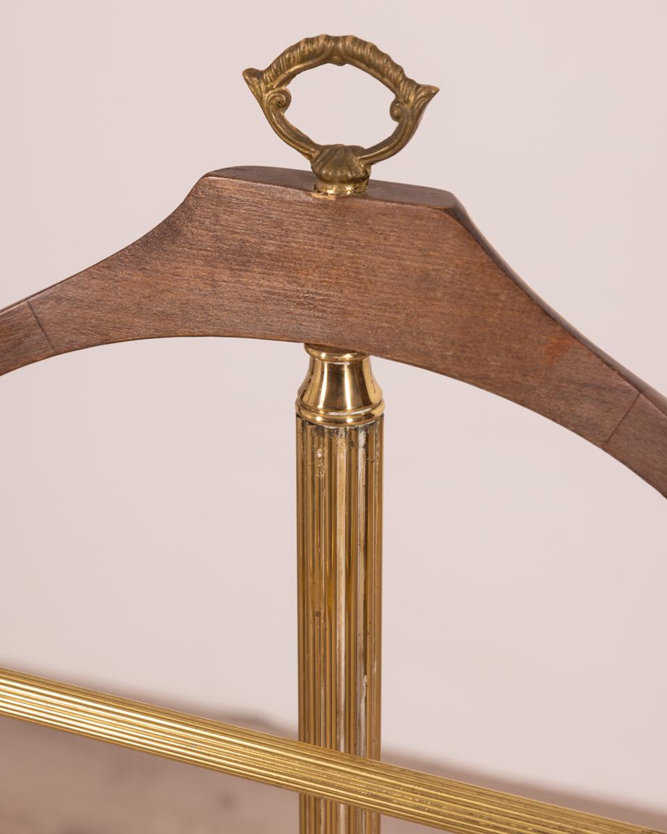 Mid-20th Century Vintage valet stand 60's golden brass and wood Italian design 