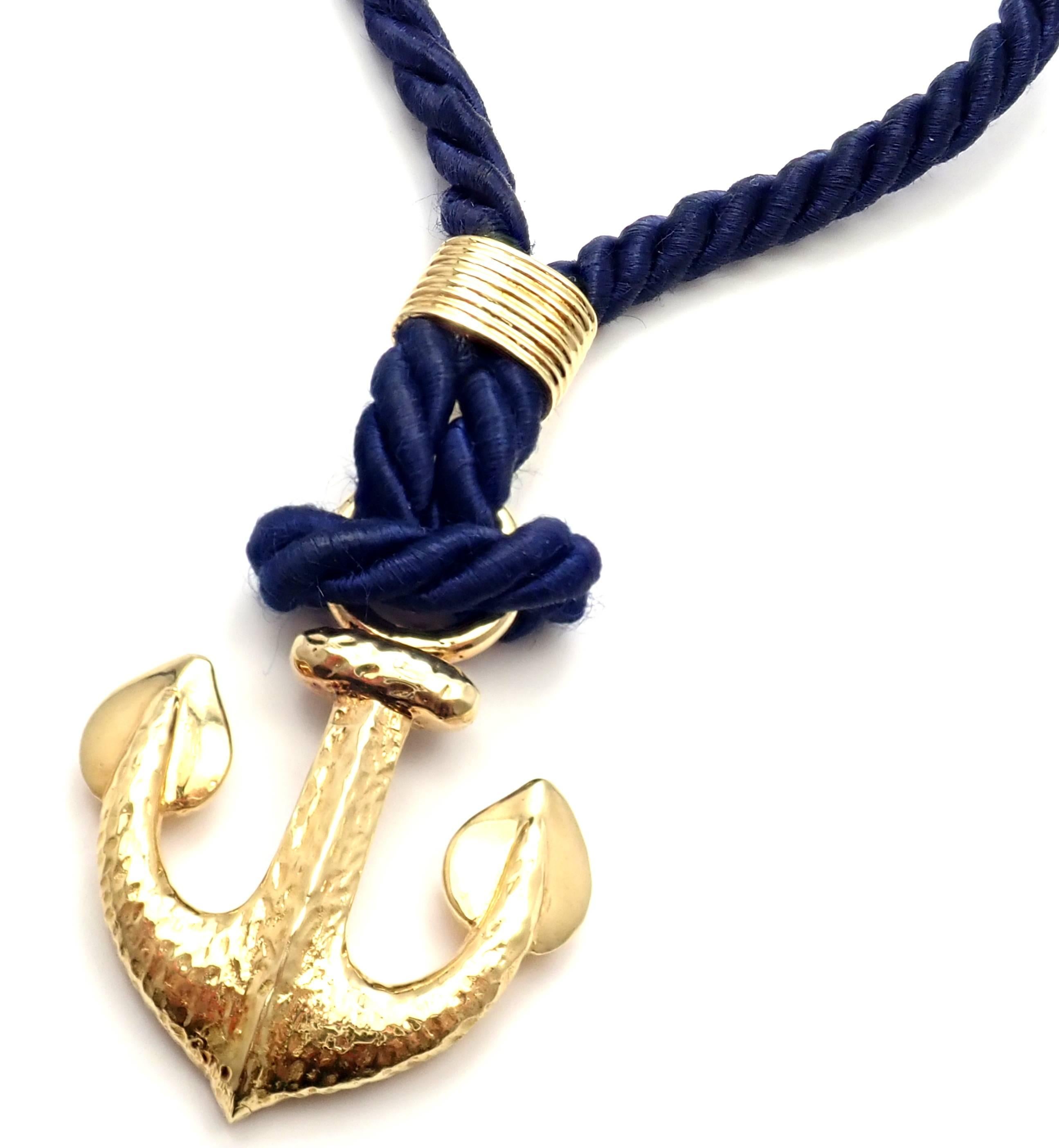 Vintage Van Cleef & Arpels Anchor Navy Silk Yellow Gold Bracelet 3