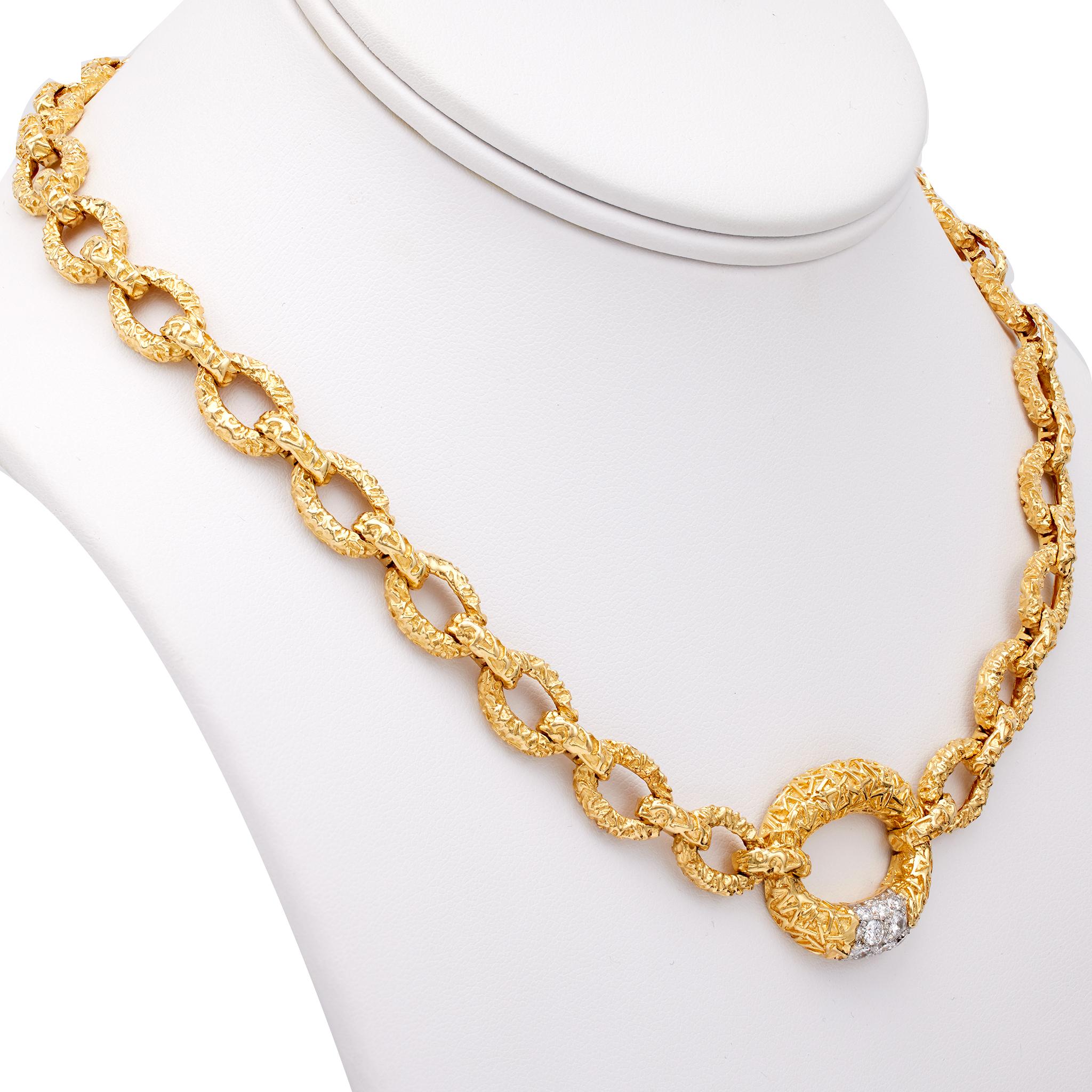 Vintage Van Cleef and Arpels Diamond 18k Yellow Gold Link Necklace In Good Condition For Sale In Beverly Hills, CA