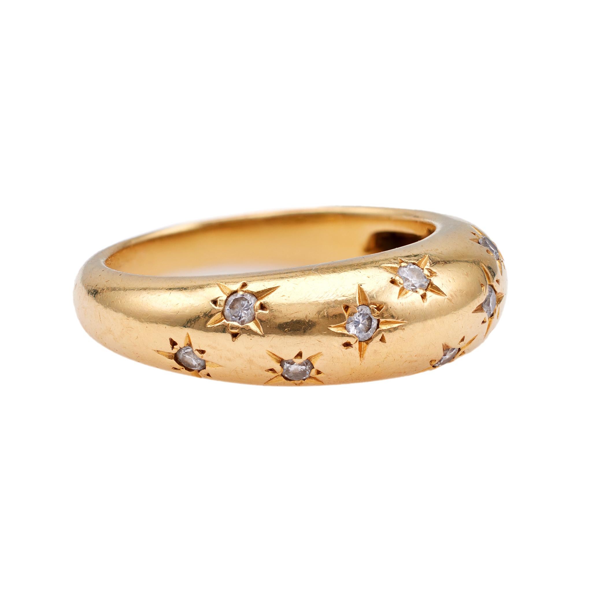 Women's or Men's Vintage Van Cleef and Arpels Diamond 18k Yellow Gold Starburst Dome Ring For Sale