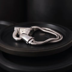 Vintage Van Cleef and Arpels Model 331975 Cadenas 18 Karat White Gold Watch