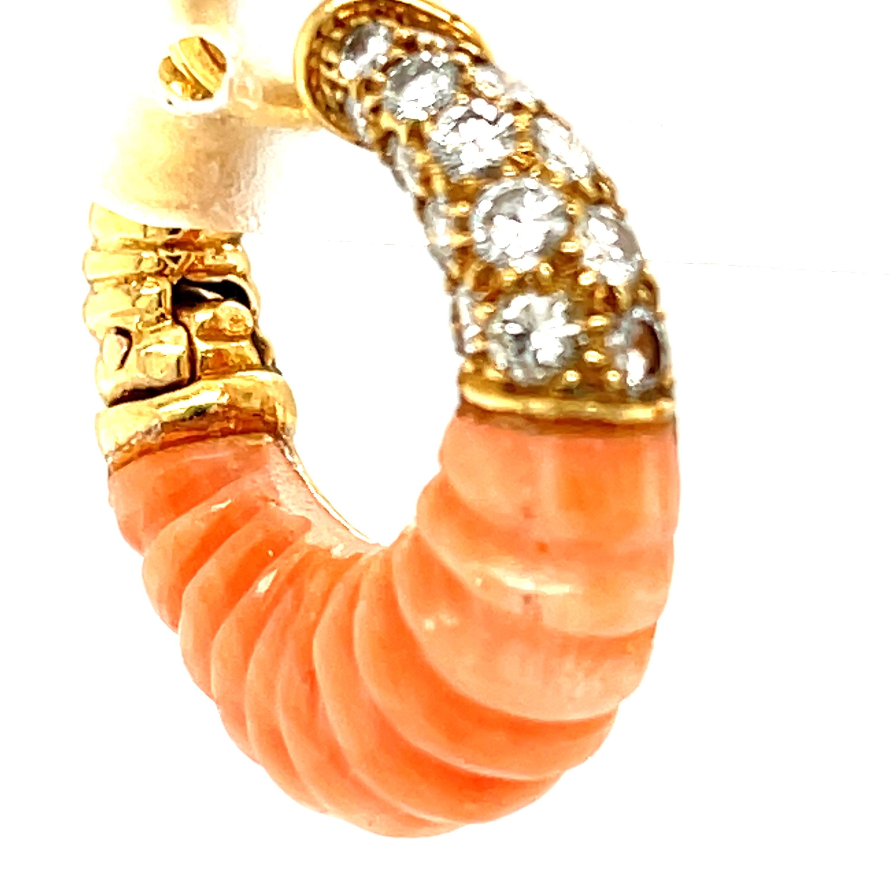 Modern Vintage Van Cleef & Arpels 18 Karat Gold Diamond Coral Creole Hoop Earrings