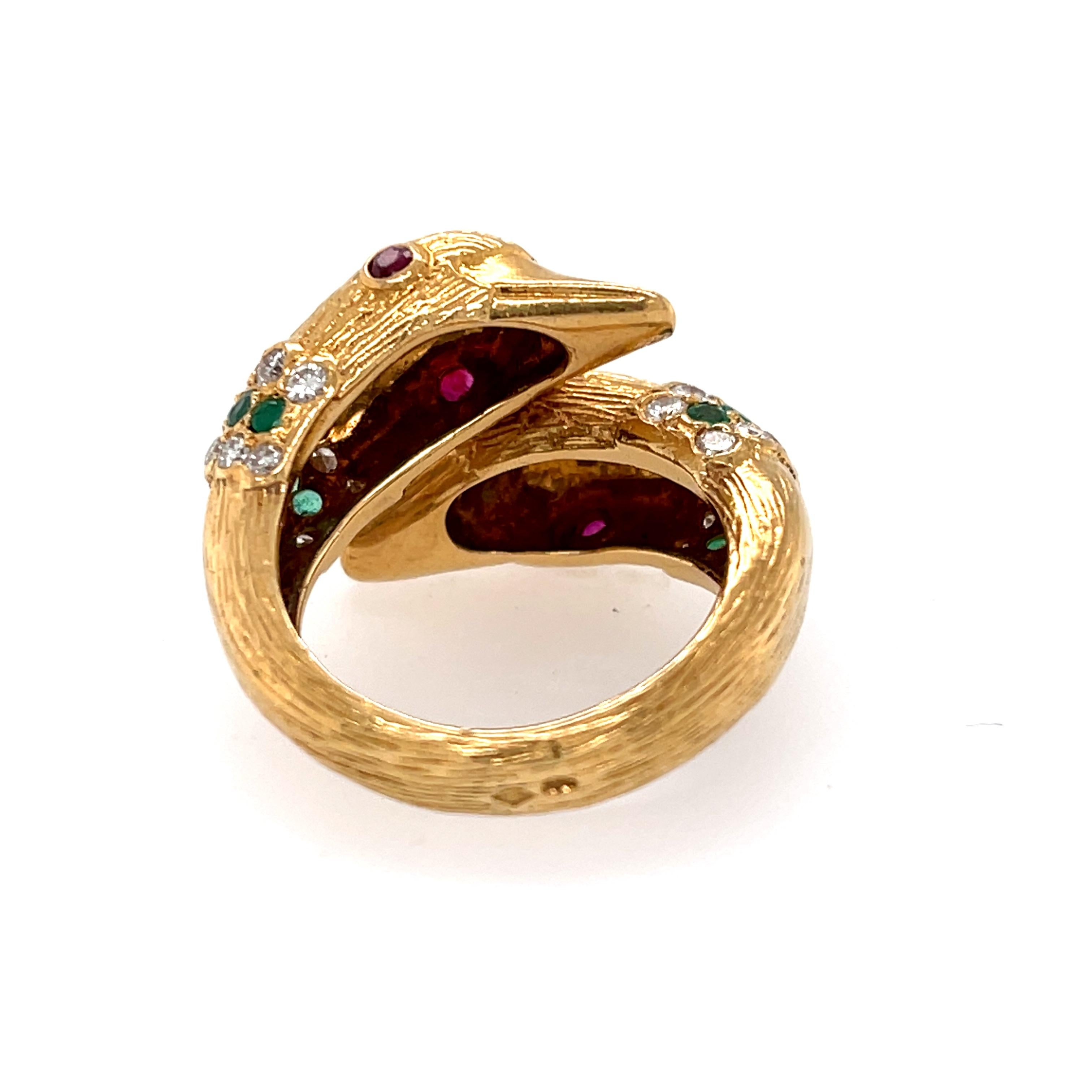 Vintage Van Cleef & Arpels 18 Karat Gold Diamond Duck Ring In Good Condition In New York, NY