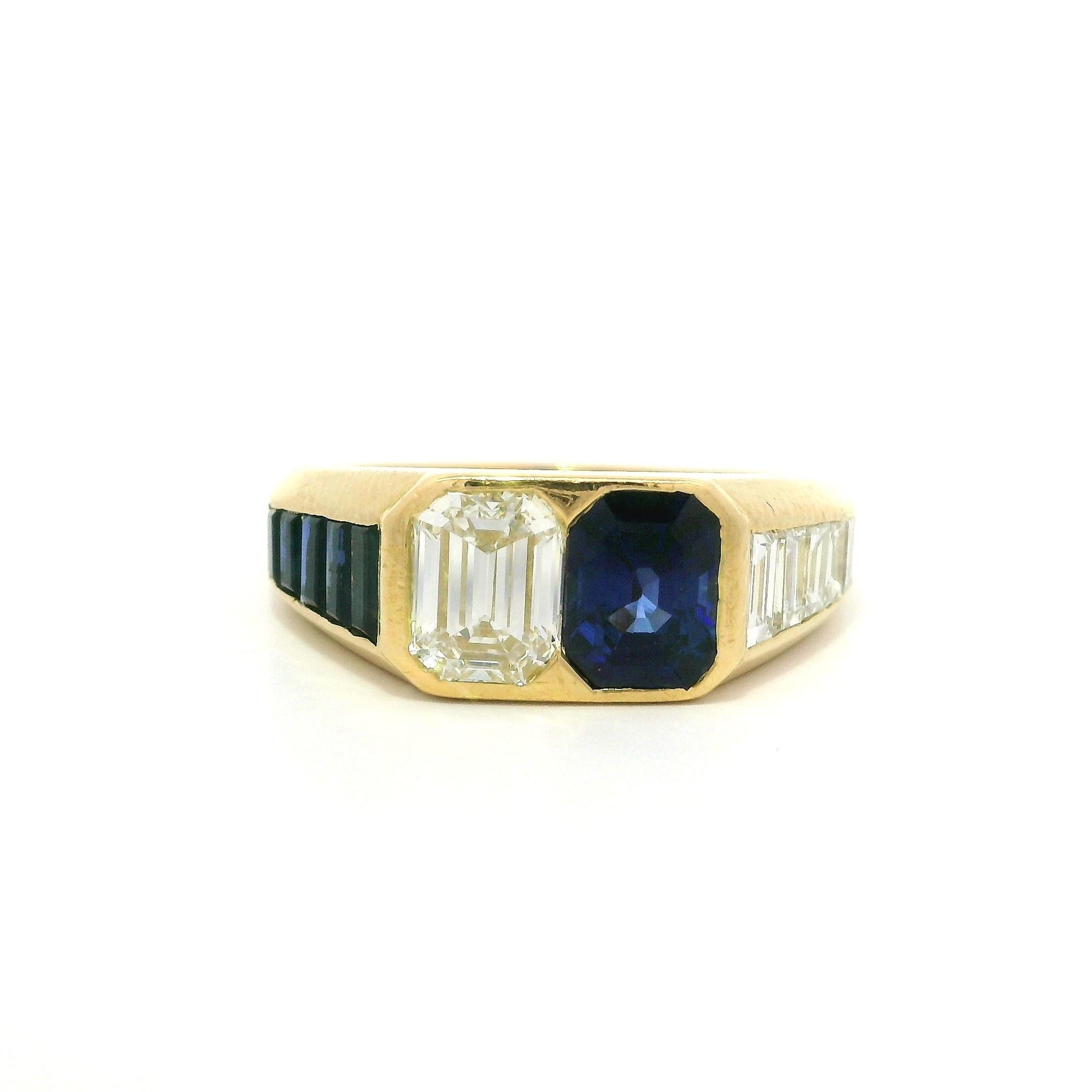 Van Cleef & Arpels 18k Gold 3.4 Karat Saphir-Diamant-Smaragdschliff-Ring im Angebot 8
