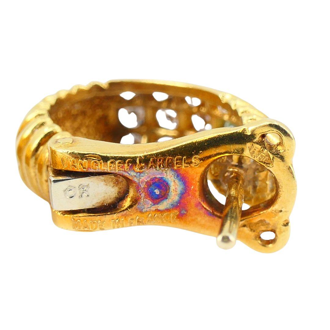 Vintage Van Cleef & Arpels 18k Gold Diamant Huggie Ohrringe im Angebot 8