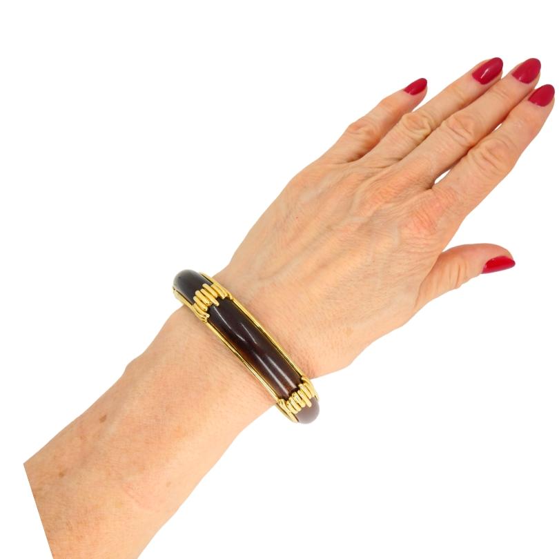 Women's or Men's Vintage Van Cleef & Arpels 18k Gold Wood Bangle Bracelet Estate Jewelry For Sale