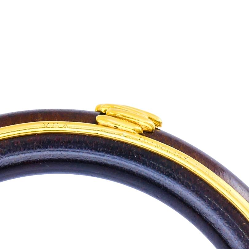Vintage Van Cleef & Arpels 18k Gold Wood Bangle Bracelet Estate Jewelry For Sale 5