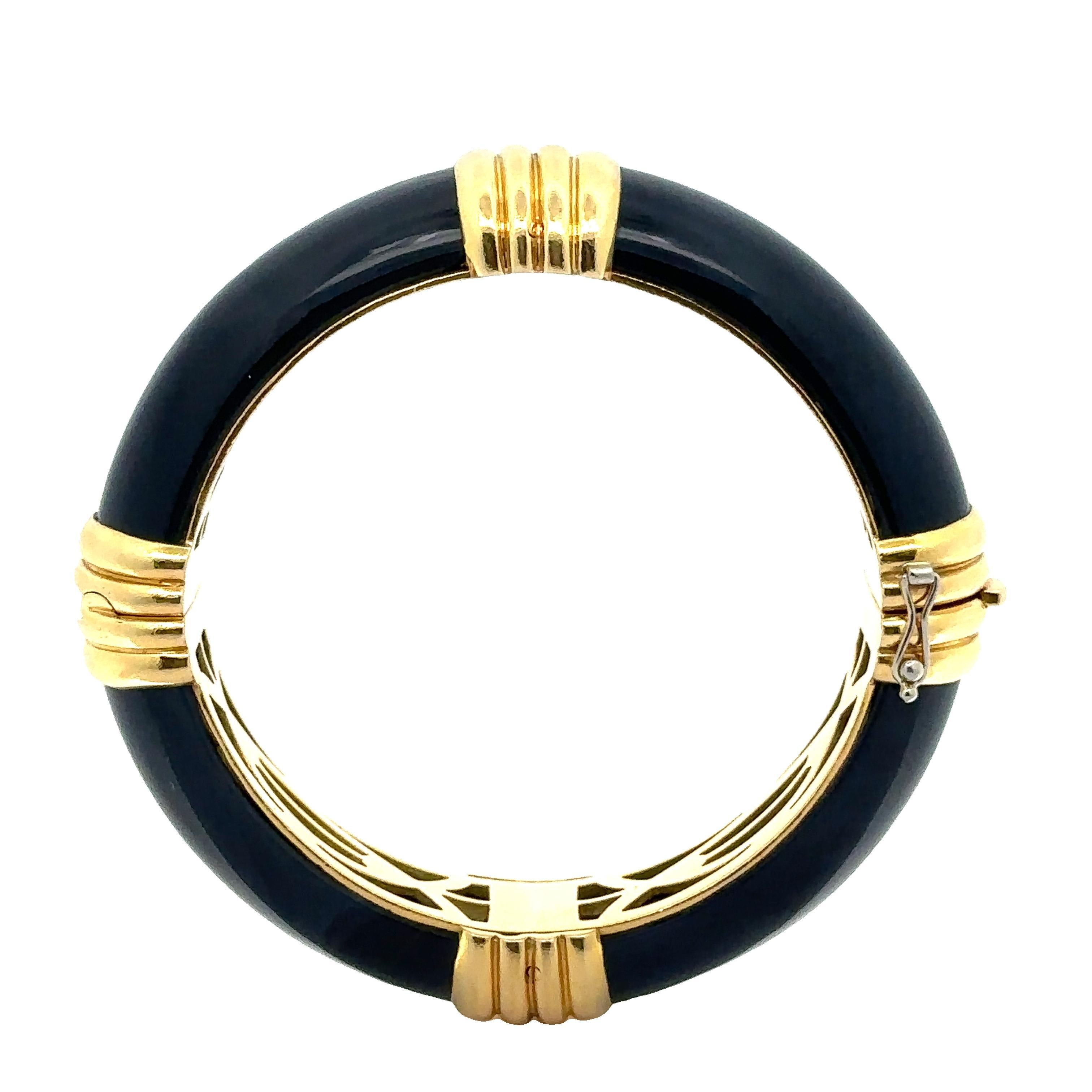 Van Cleef & Arpels Bracelet jonc à charnières vintage en or jaune 18 carats et pierres noires en vente 1