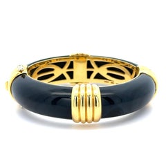 Vintage Van Cleef & Arpels 18k Yellow Gold Black Stone Hinged Bangle Bracelet