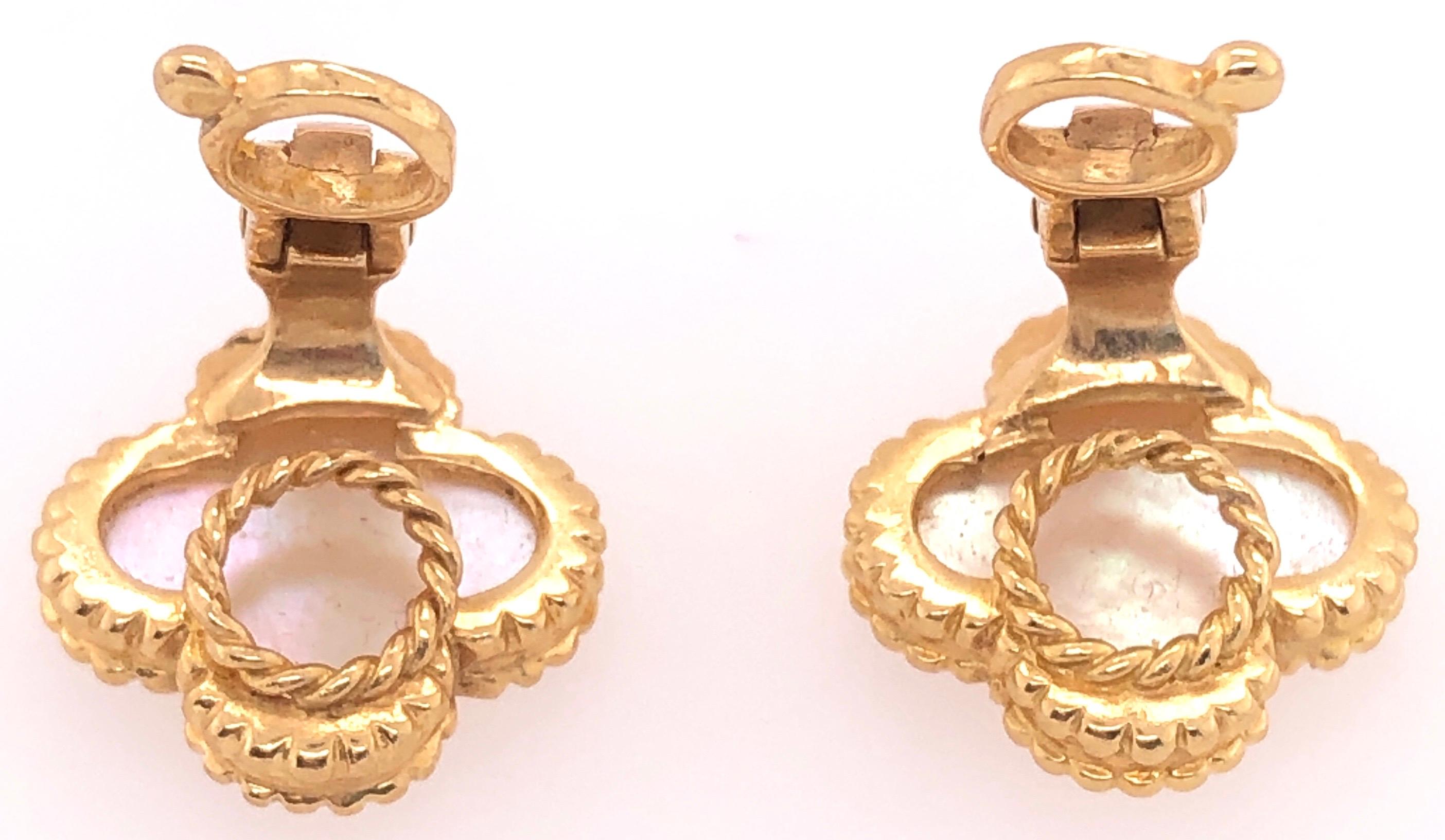 Vintage Van Cleef & Arpels 18 Karat Gold Alhambra Earrings Mother of Pearl In Good Condition In Stamford, CT