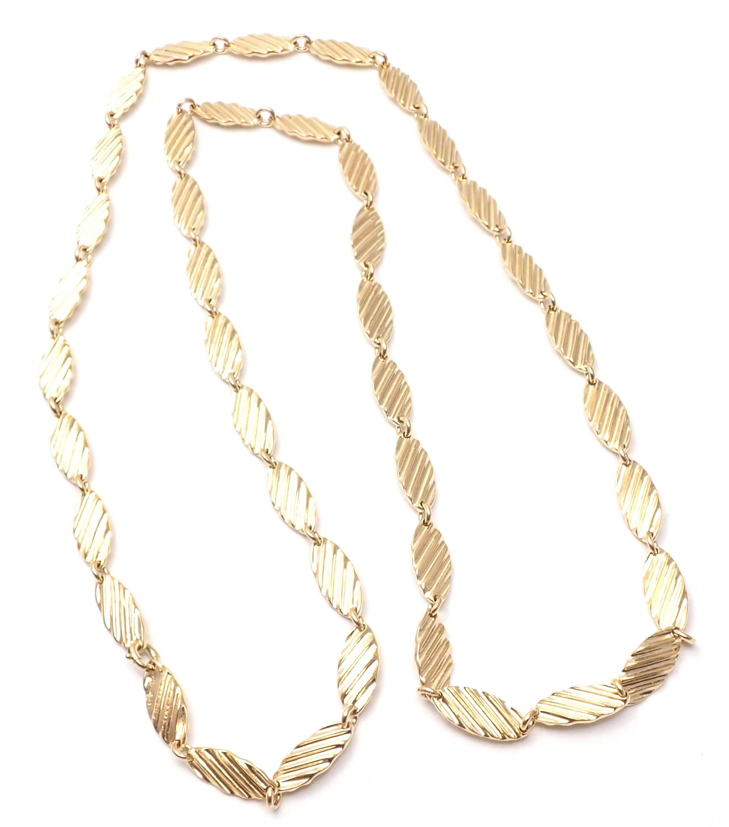 Vintage Van Cleef & Arpels Long Yellow Gold Link Necklace In Excellent Condition In Holland, PA