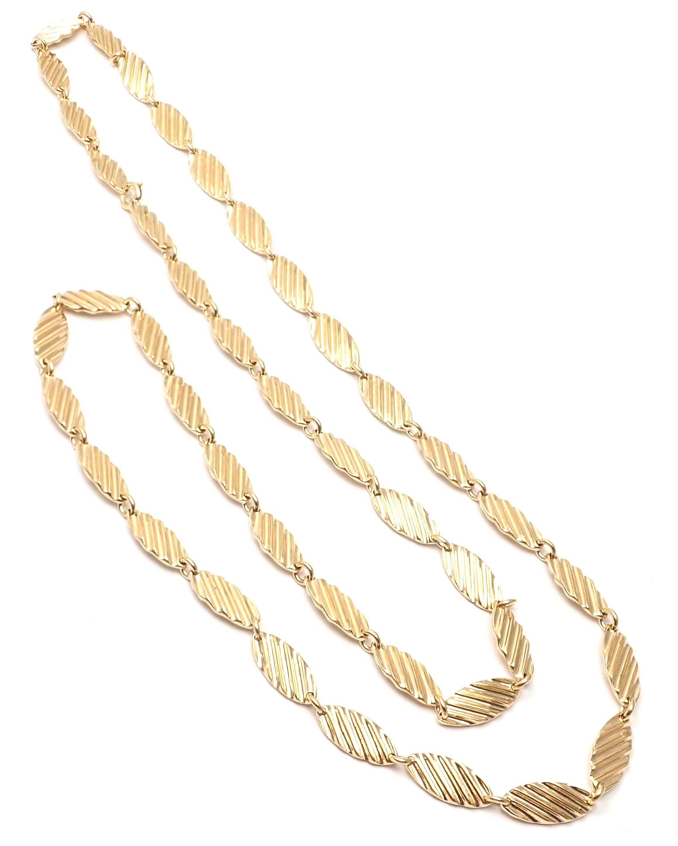Women's or Men's Vintage Van Cleef & Arpels Long Yellow Gold Link Necklace
