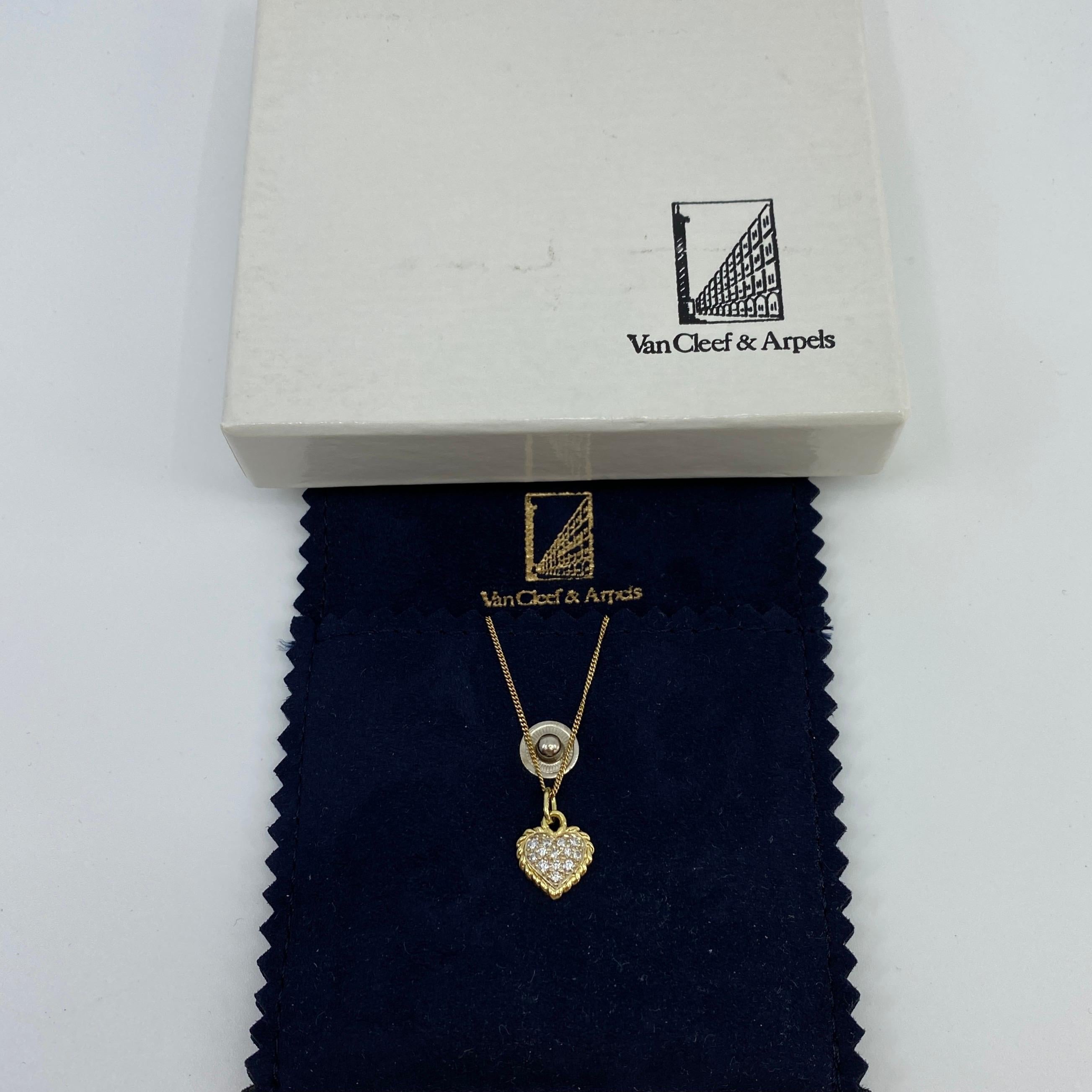 Vintage Van Cleef & Arpels Alhambra Diamond 18 Karat Gold Heart Pendant Necklace 4